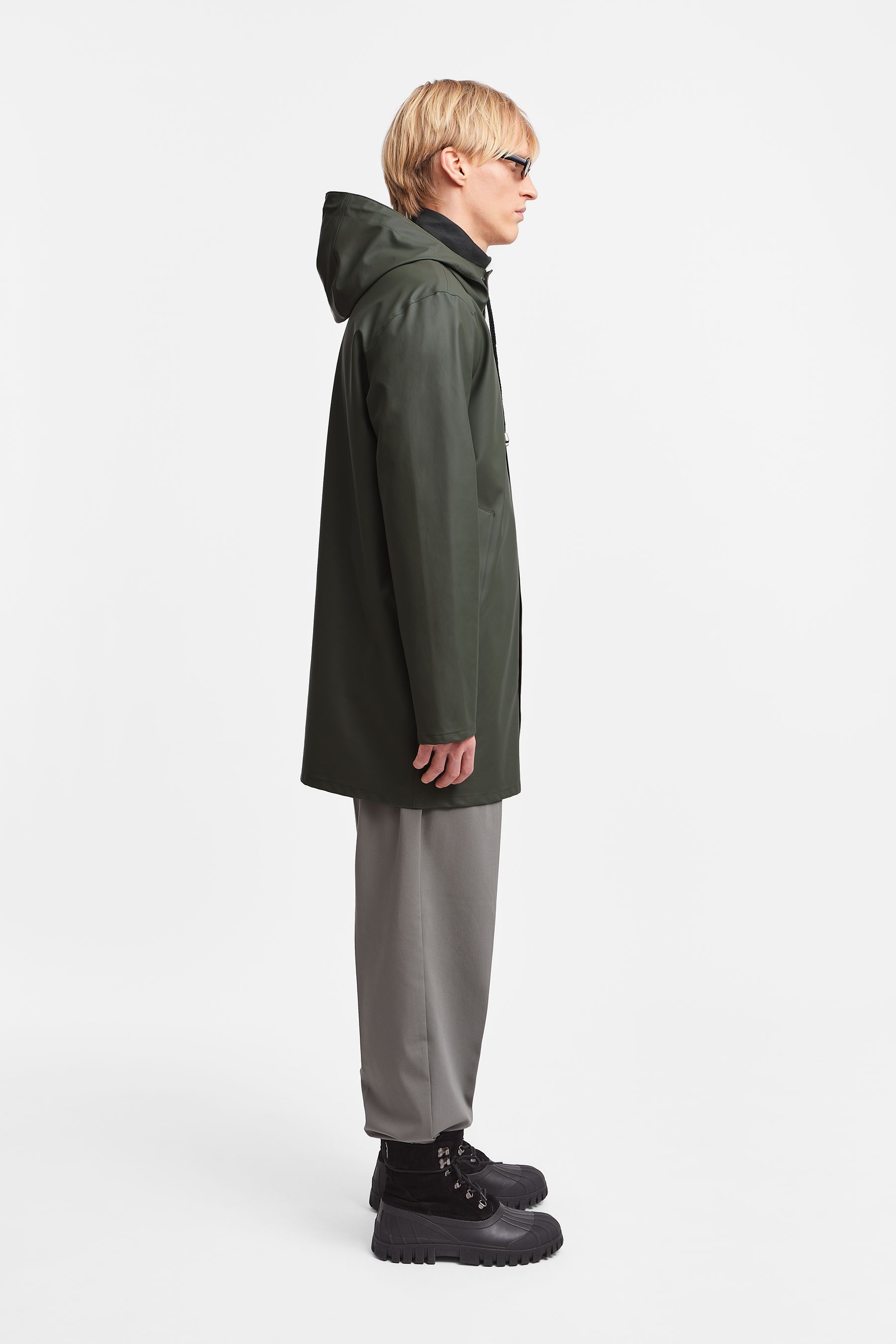 stutterheim stockholm lightweight raincoat green men jackets raincoats