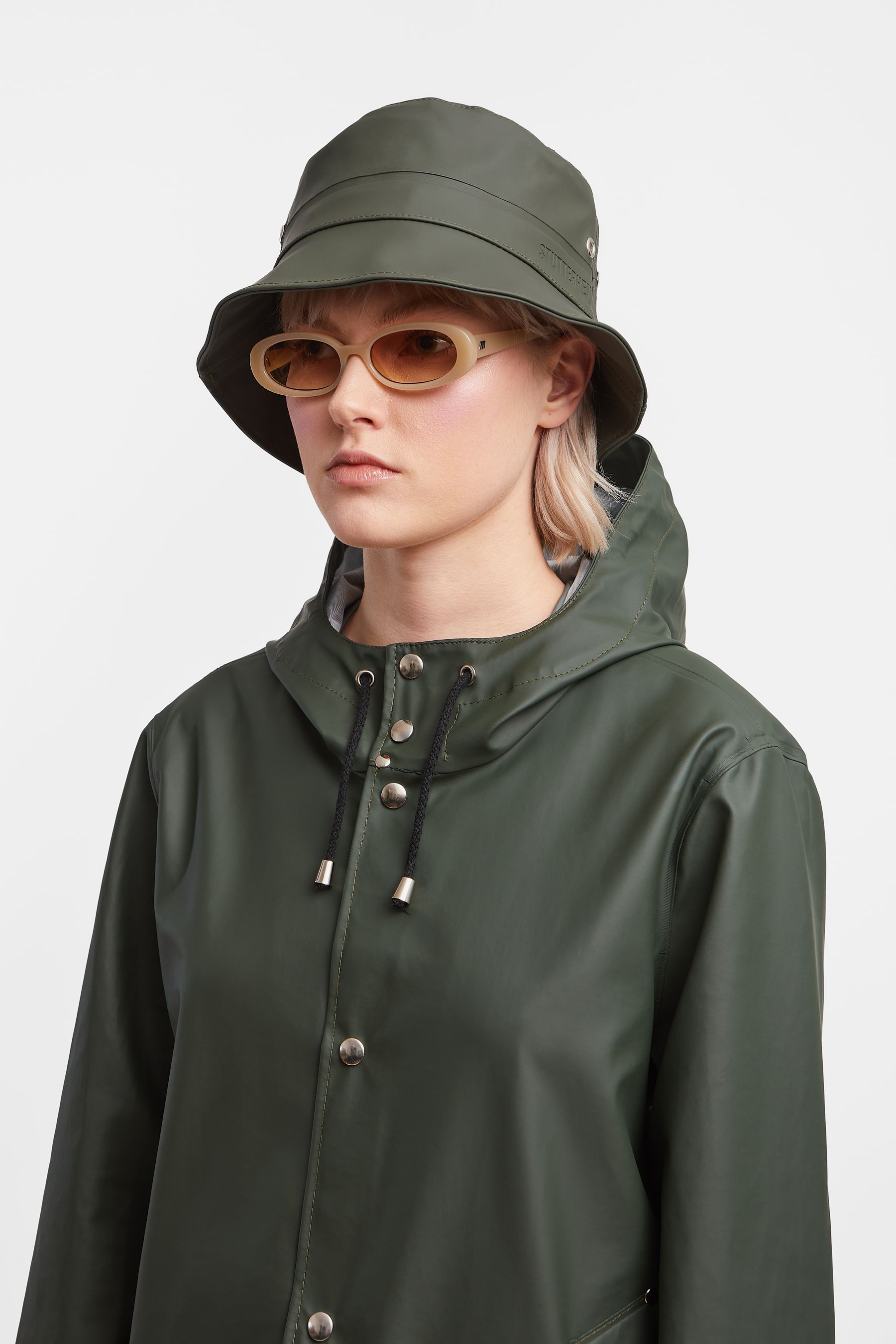 stutterheim stockholm lightweight raincoat green men jackets raincoats