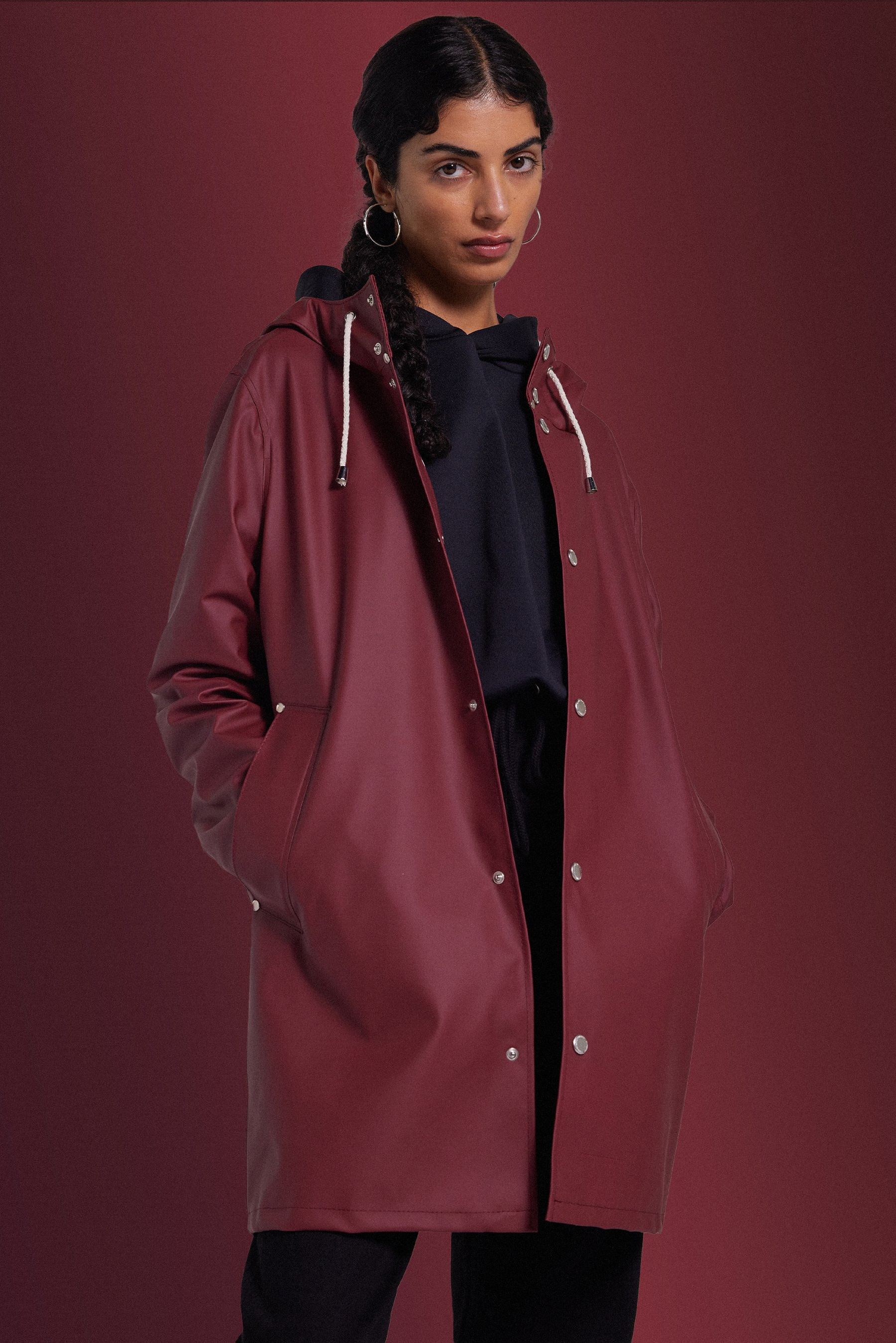 stutterheim stockholm lightweight raincoat burgundy men jackets raincoats