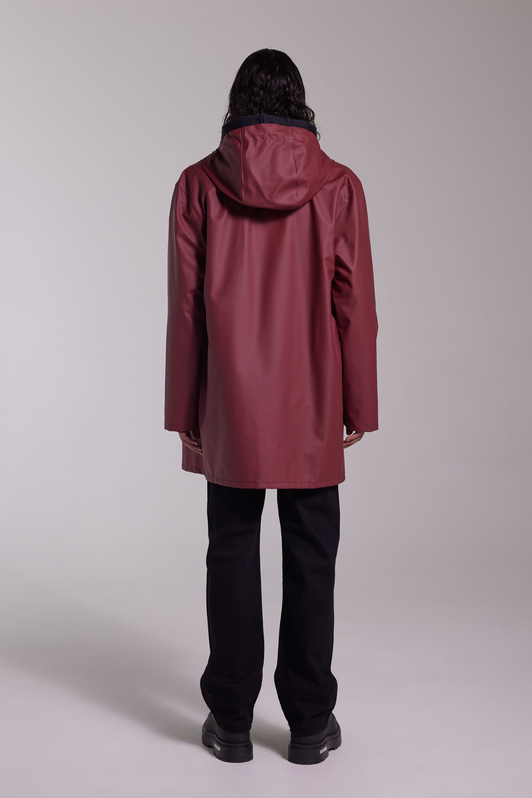 stutterheim stockholm lightweight raincoat burgundy men jackets raincoats