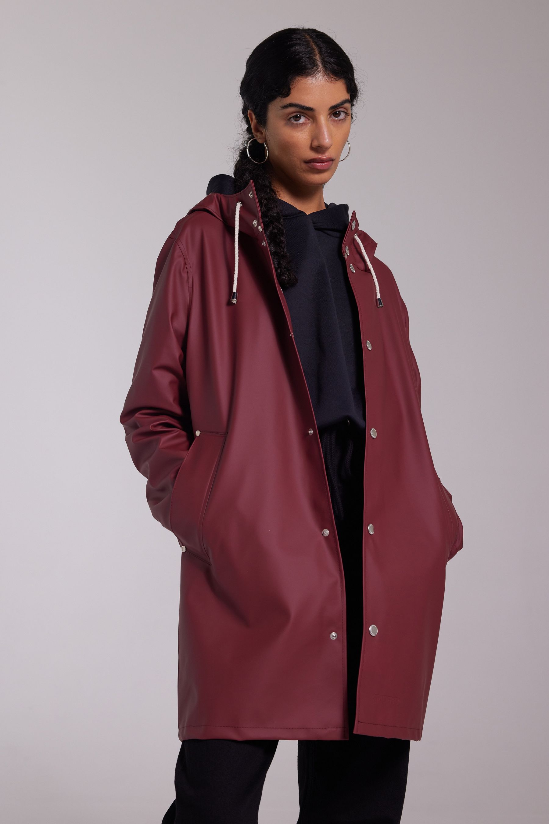 stutterheim stockholm lightweight raincoat burgundy men jackets raincoats