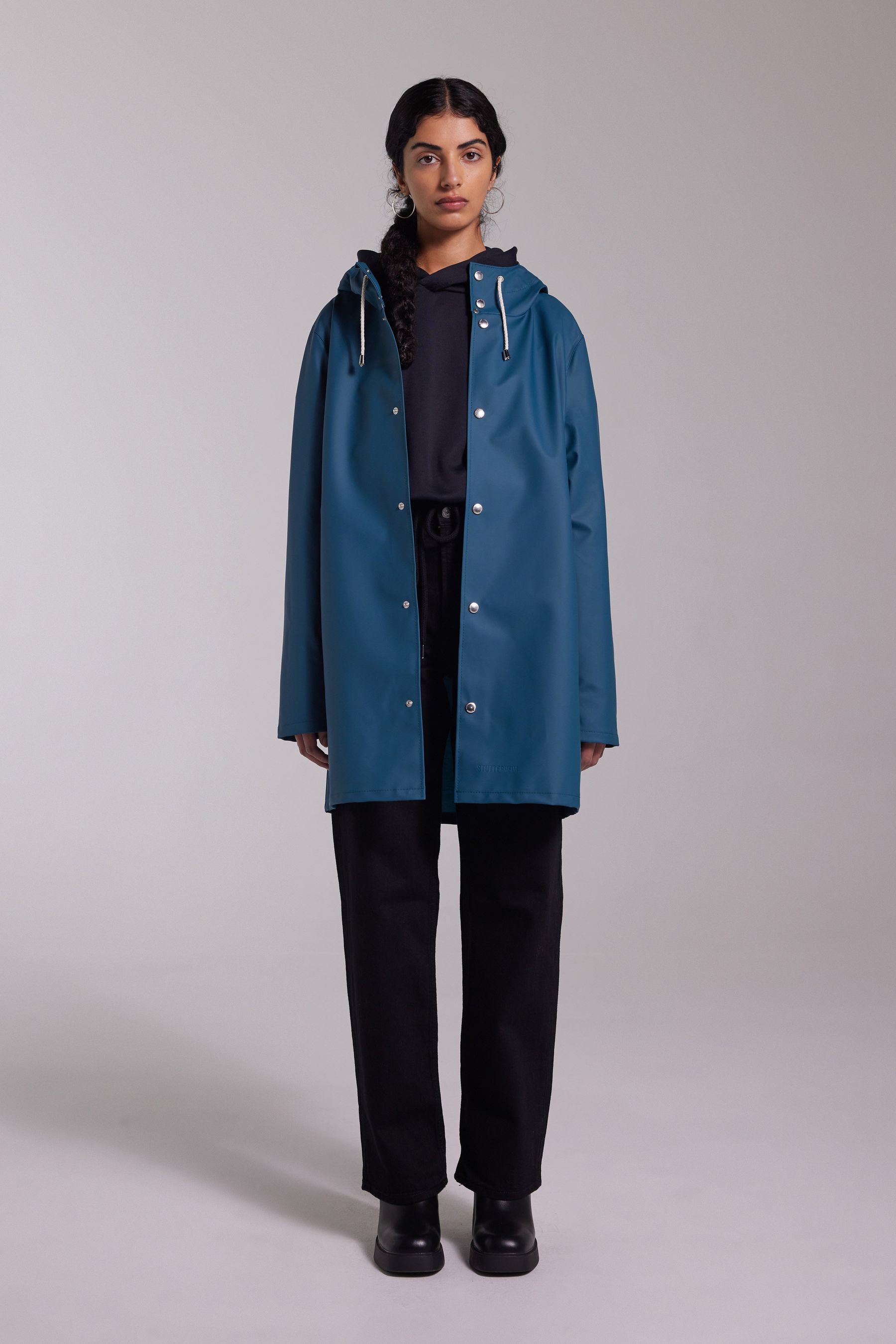 stutterheim stockholm lightweight raincoat petrol blue men jackets raincoats