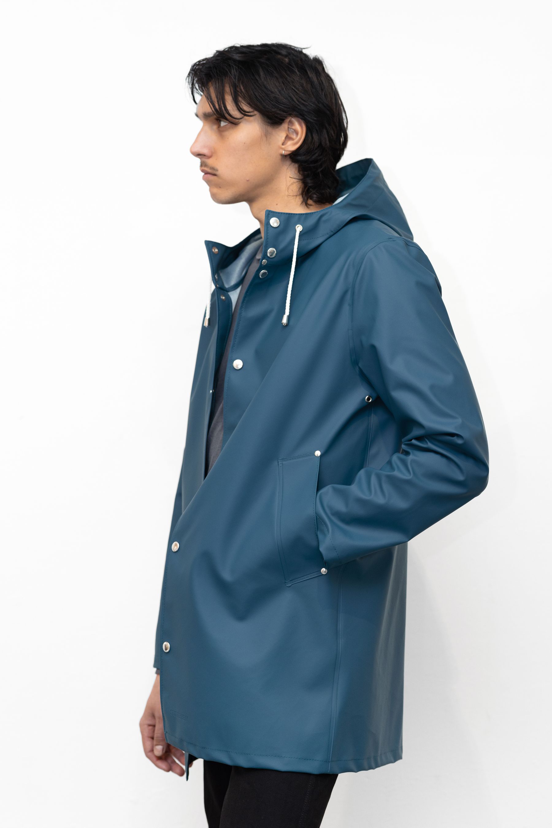 stutterheim stockholm lightweight raincoat petrol blue men jackets