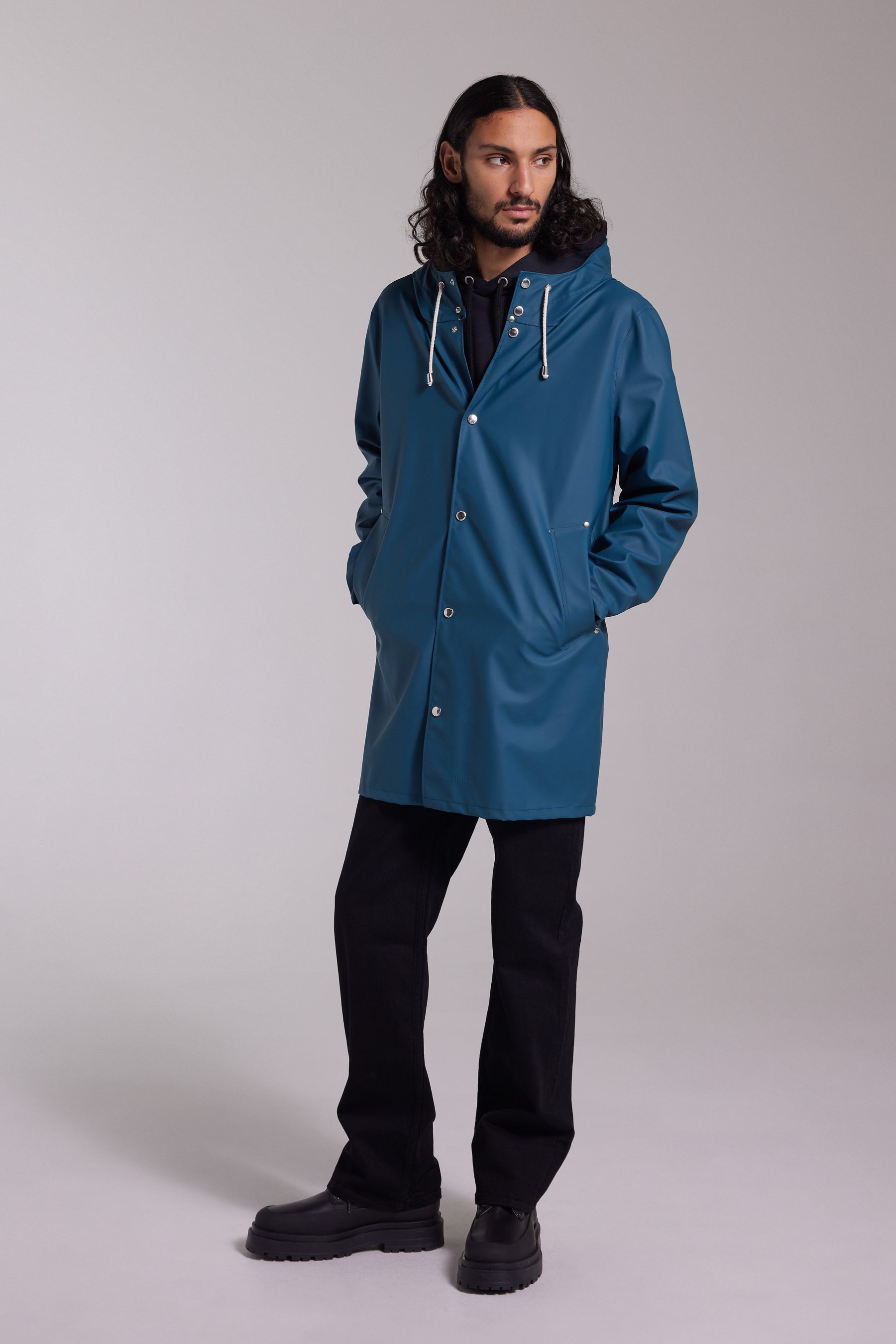 stutterheim stockholm lightweight raincoat petrol blue men jackets raincoats