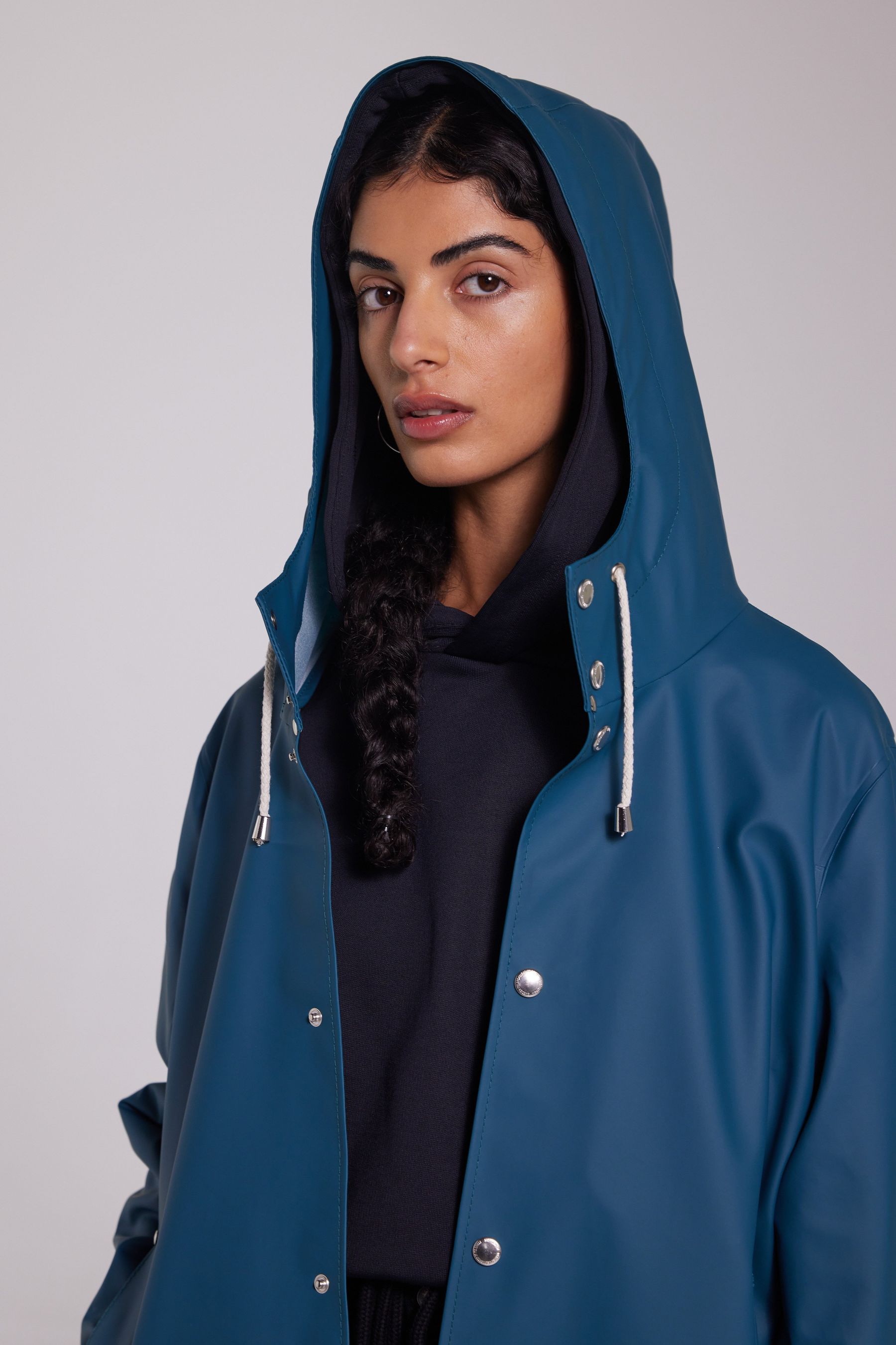 stutterheim stockholm lightweight raincoat petrol blue men jackets raincoats