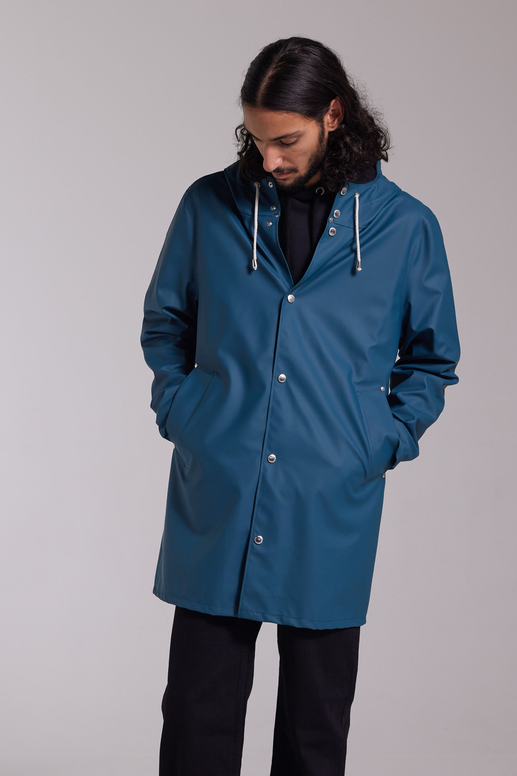 stutterheim stockholm lightweight raincoat petrol blue men jackets raincoats