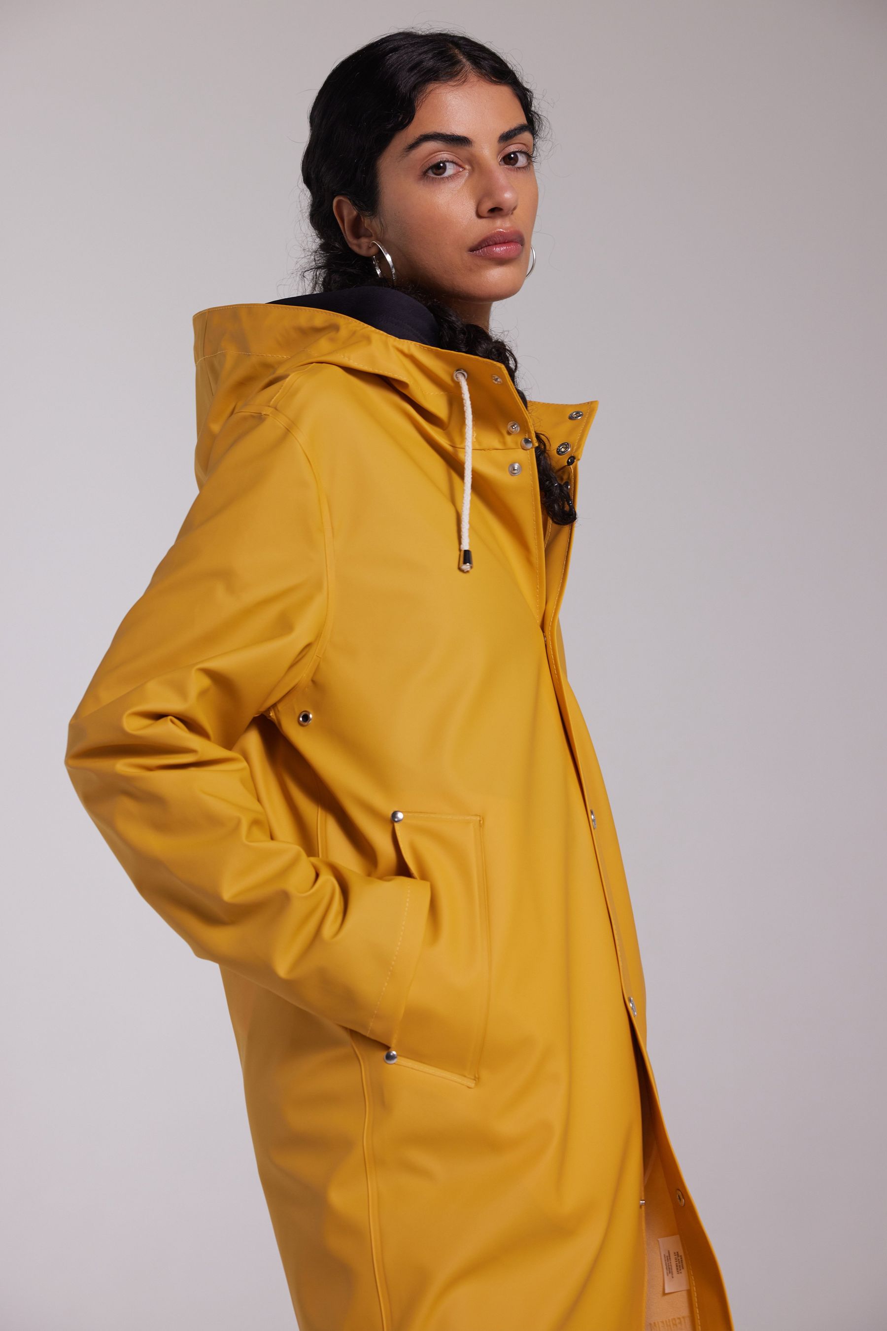 stutterheim stockholm lightweight raincoat warm honey men jackets raincoats