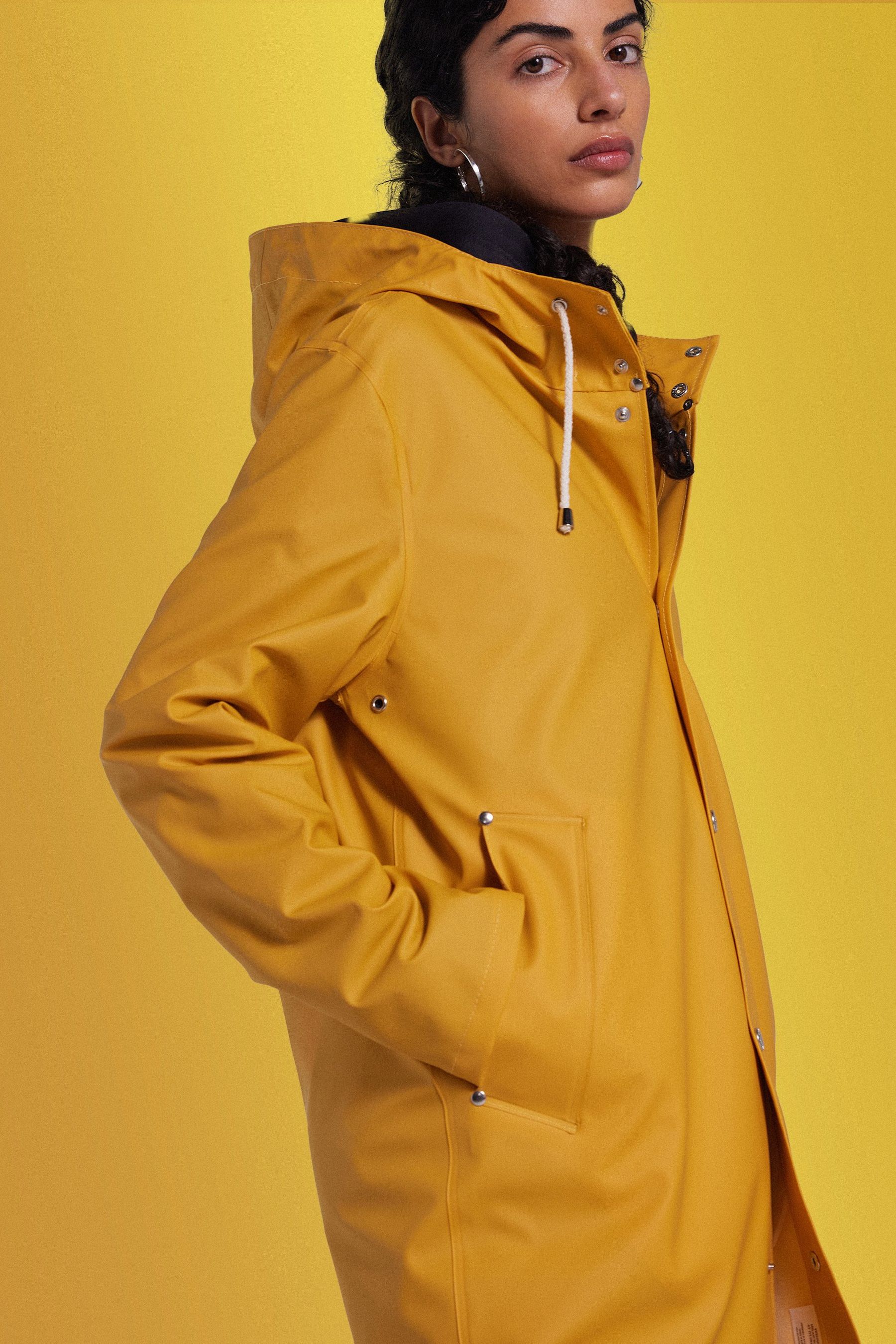 stutterheim stockholm lightweight raincoat warm honey men jackets raincoats