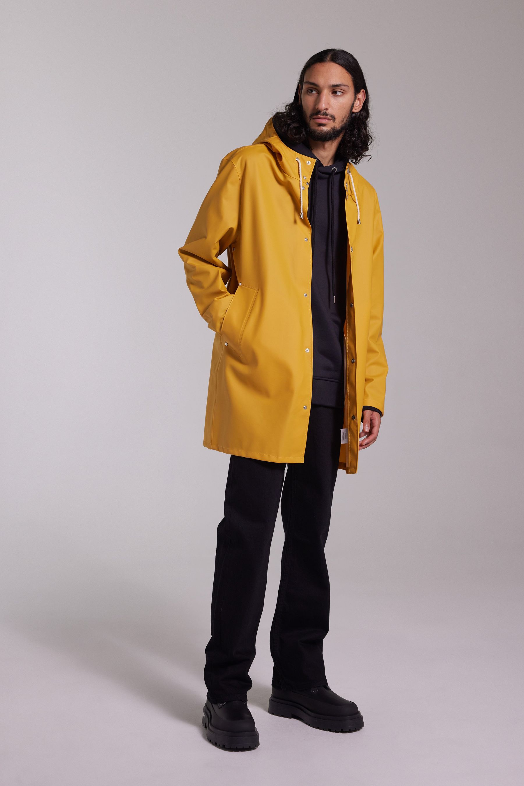 stutterheim stockholm lightweight raincoat warm honey men jackets raincoats