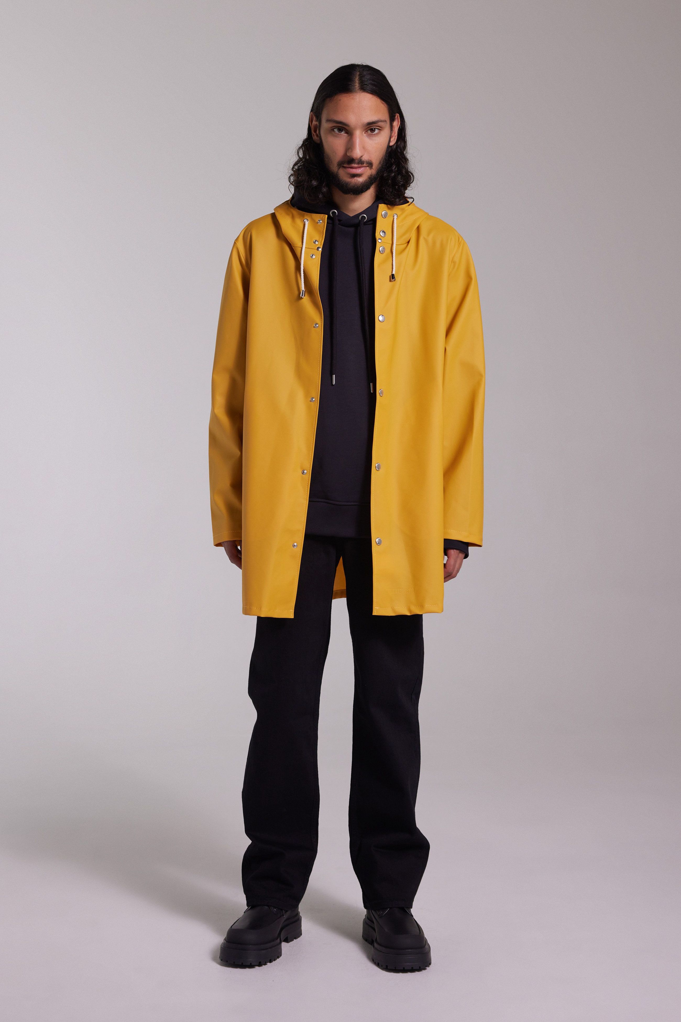 stutterheim stockholm lightweight raincoat warm honey men jackets raincoats