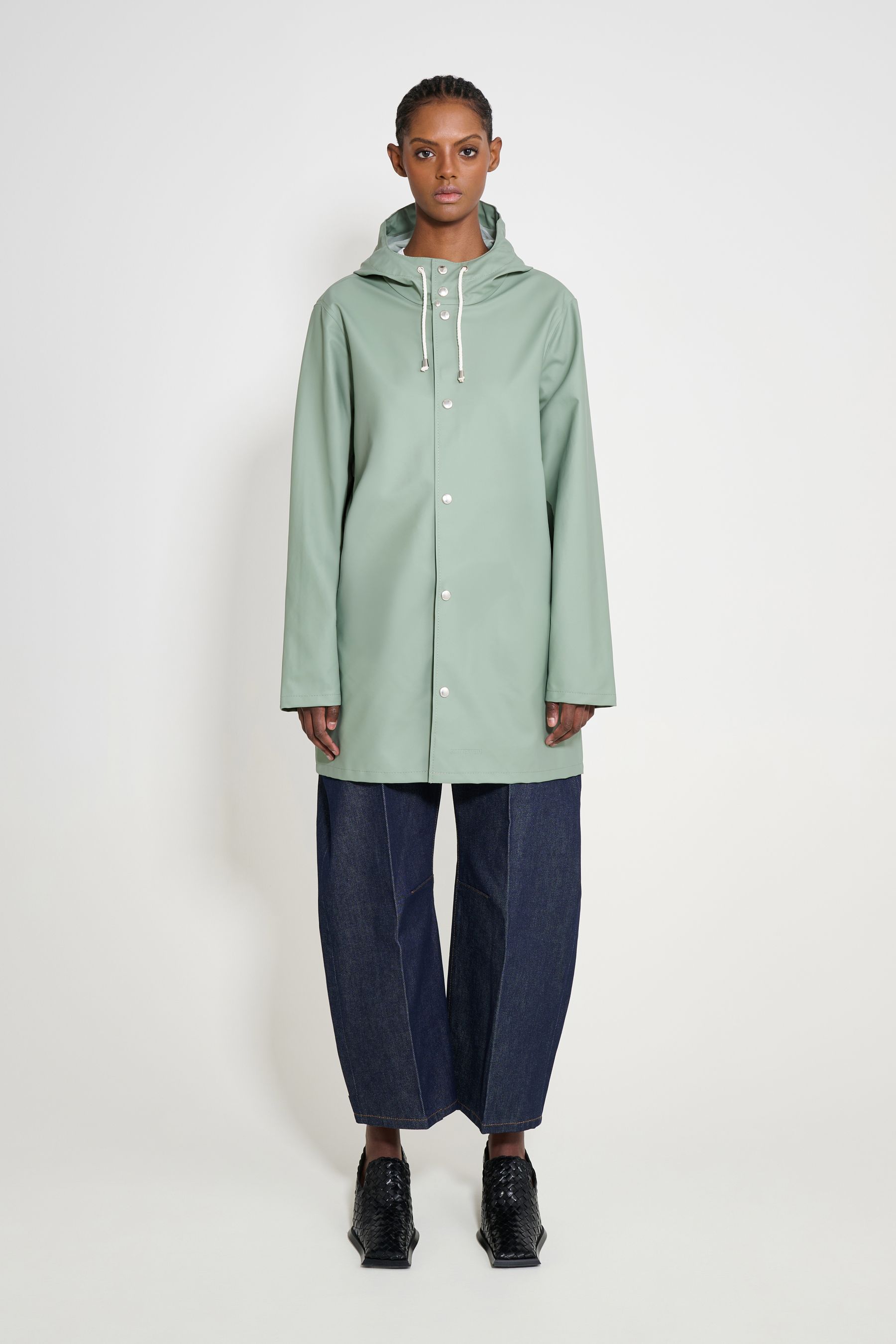 stutterheim stockholm lightweight raincoat khaki green women jackets raincoats