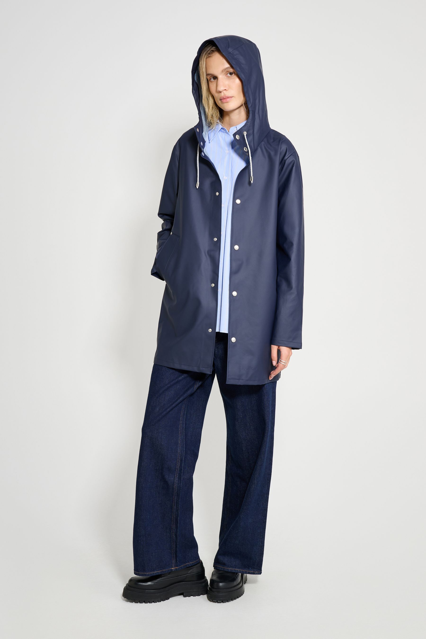 stutterheim stockholm lightweight raincoat navy women jackets raincoats