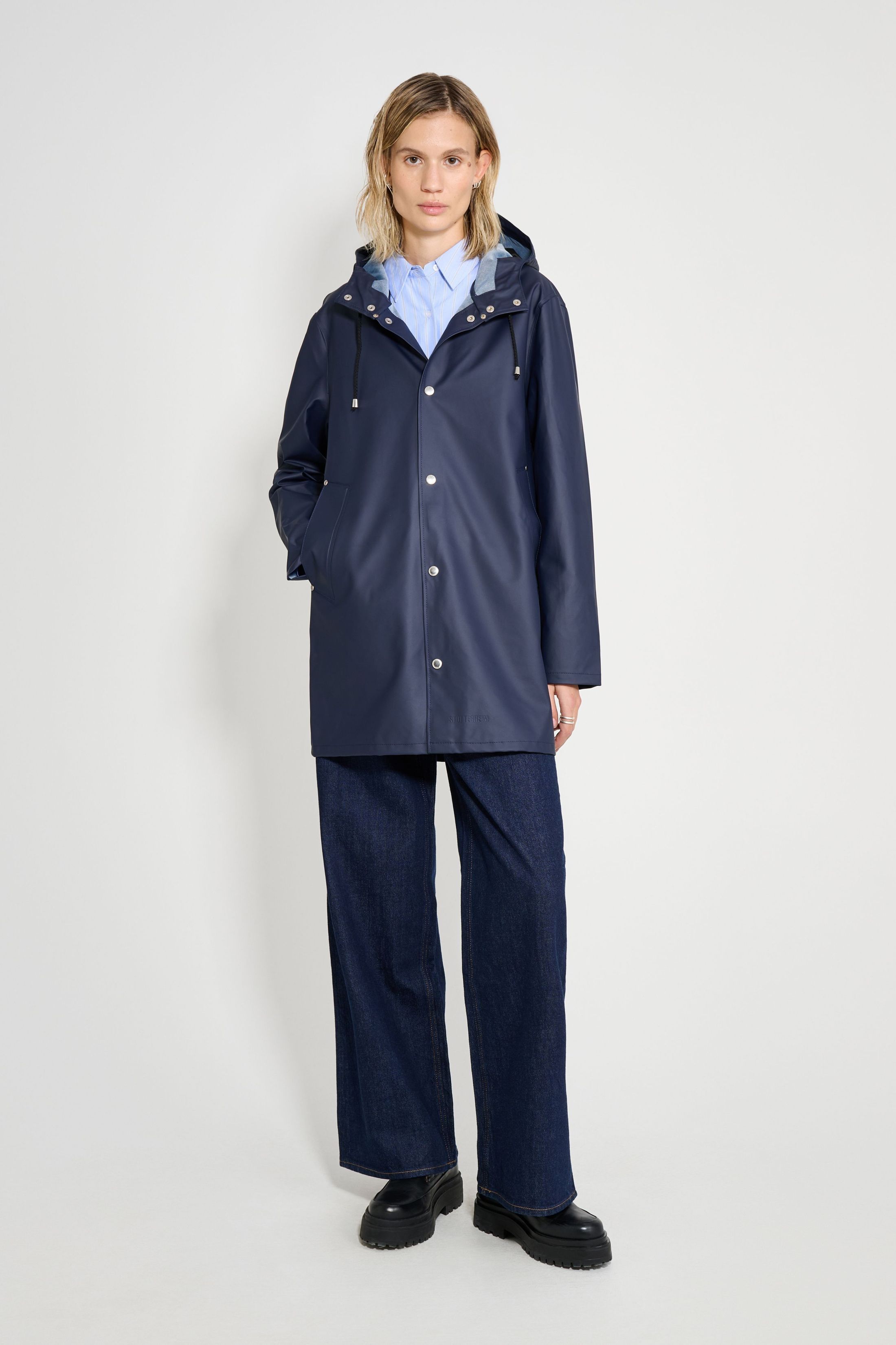 stutterheim stockholm lightweight raincoat navy women jackets raincoats