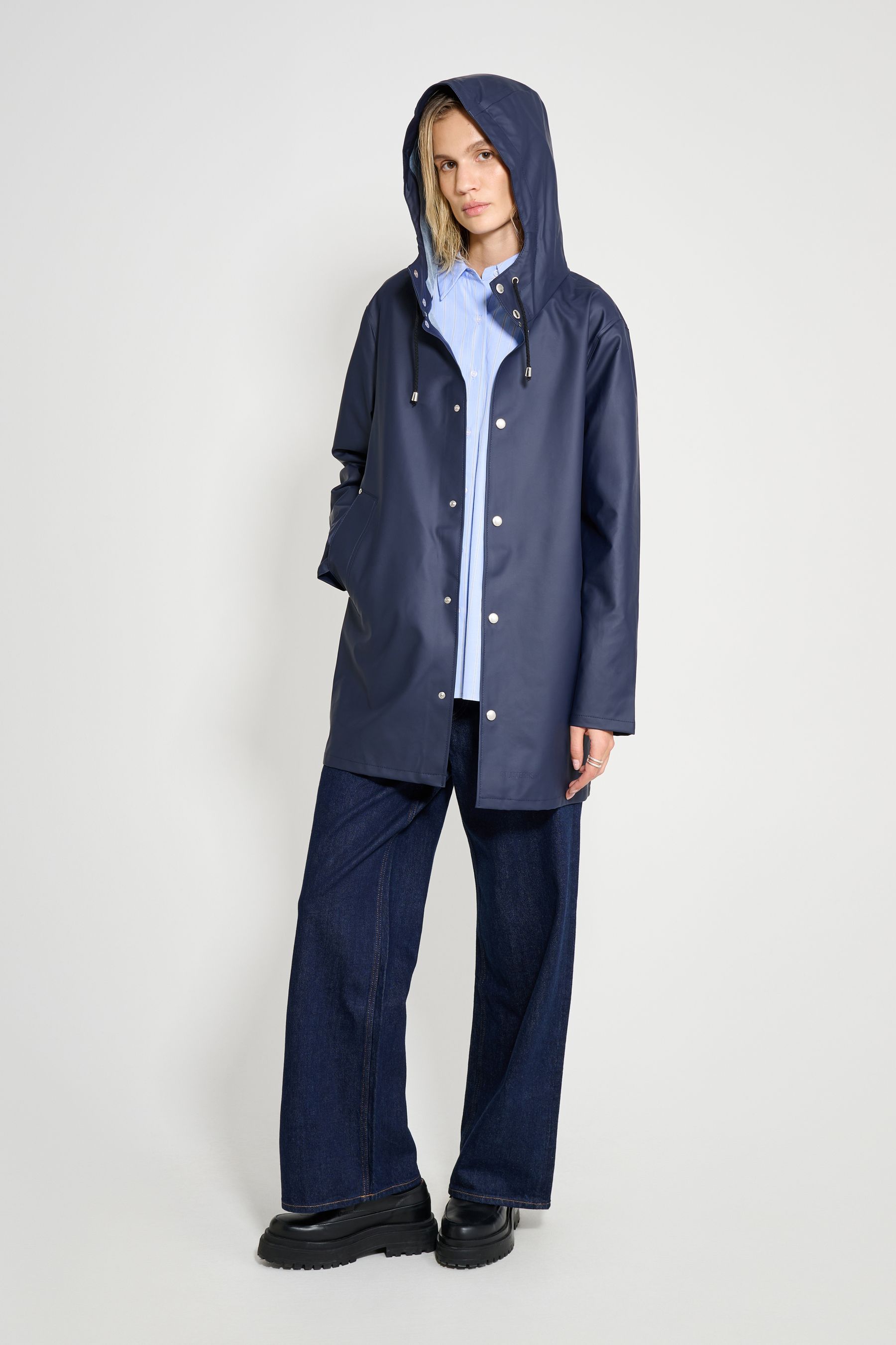 stutterheim stockholm lightweight raincoat navy women jackets raincoats
