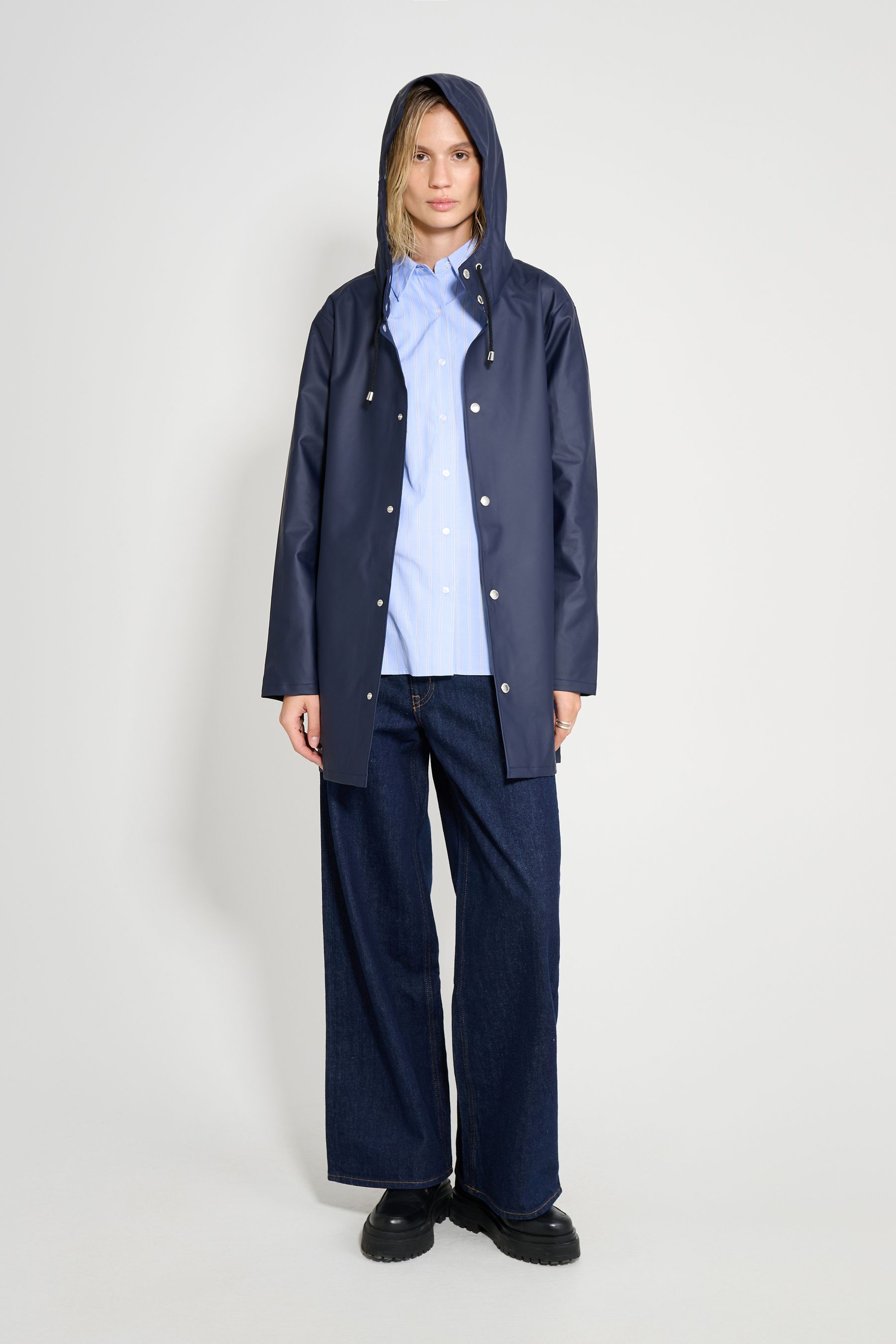 stutterheim stockholm lightweight raincoat navy women jackets raincoats
