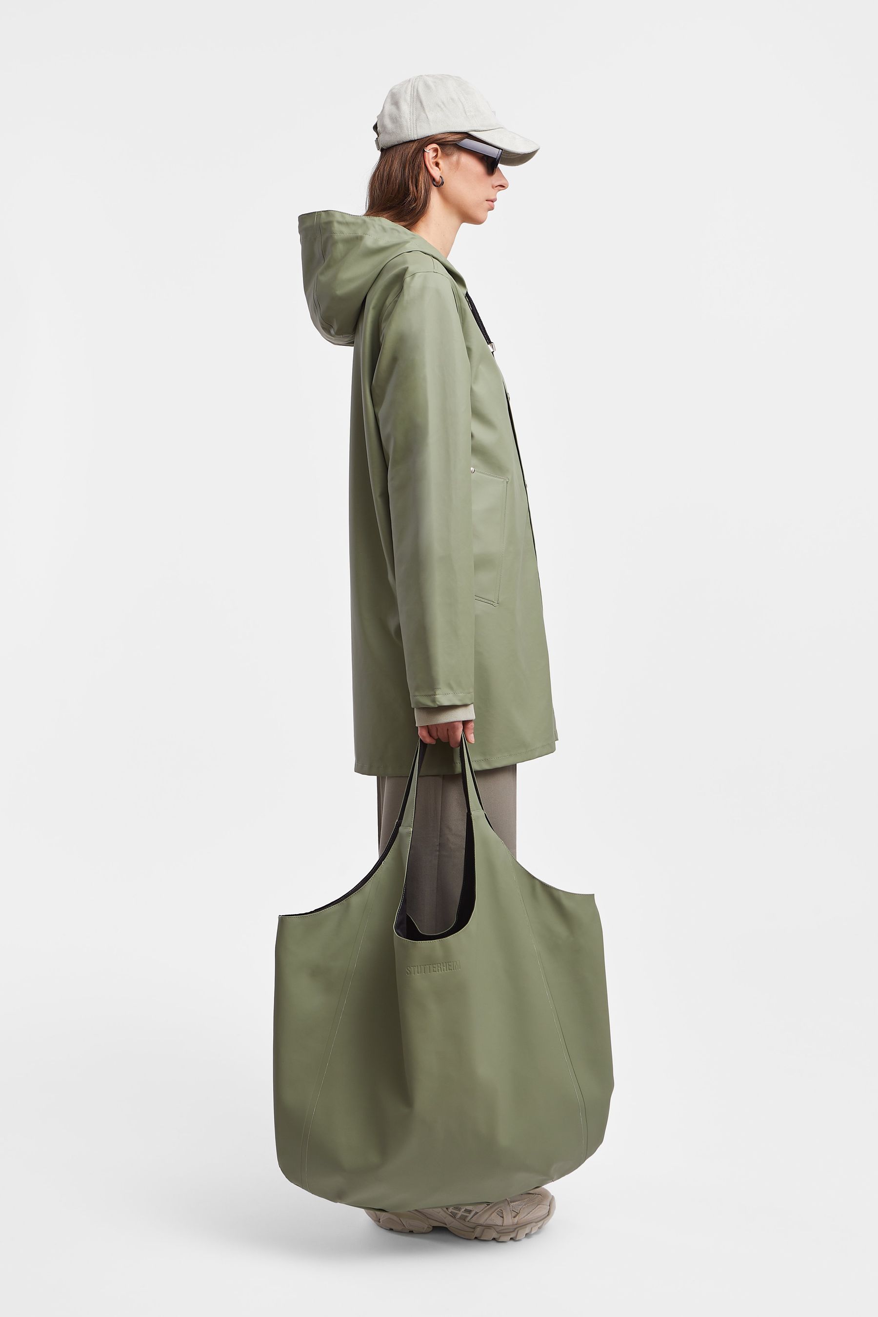 stutterheim stockholm lightweight raincoat alf alfa women jackets raincoats