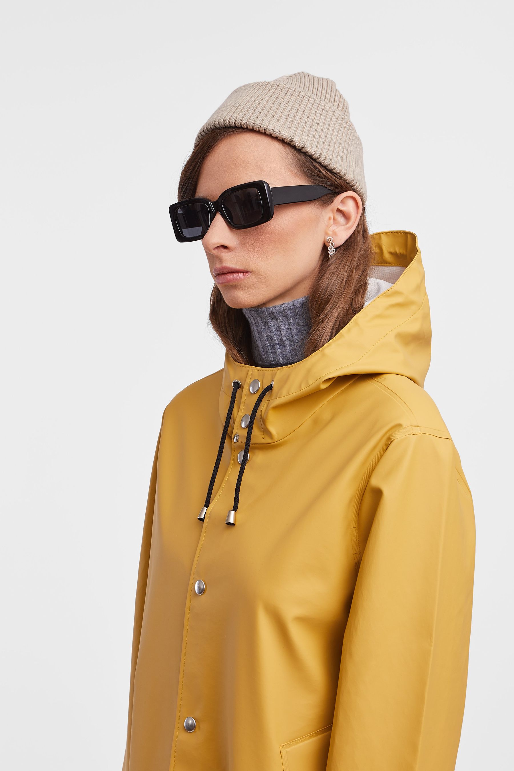 stutterheim stockholm lightweight raincoat chai women jackets raincoats