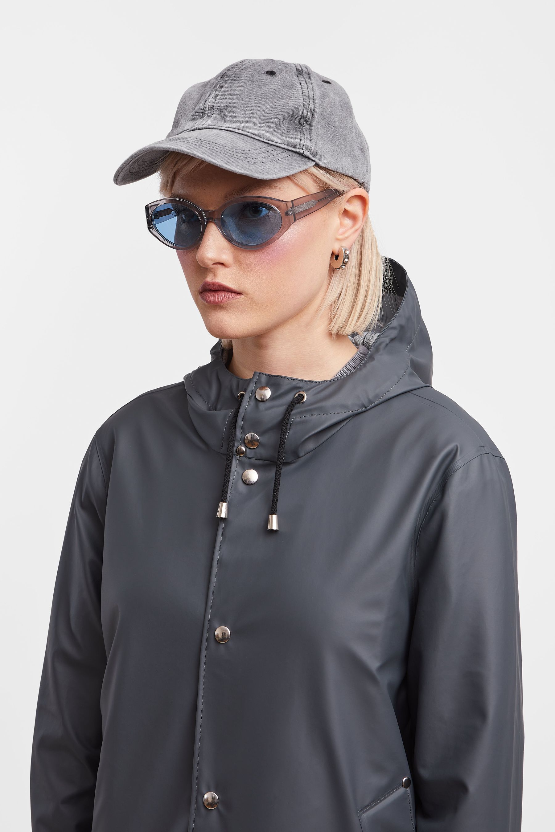 stutterheim stockholm lightweight raincoat charcoal women jackets raincoats