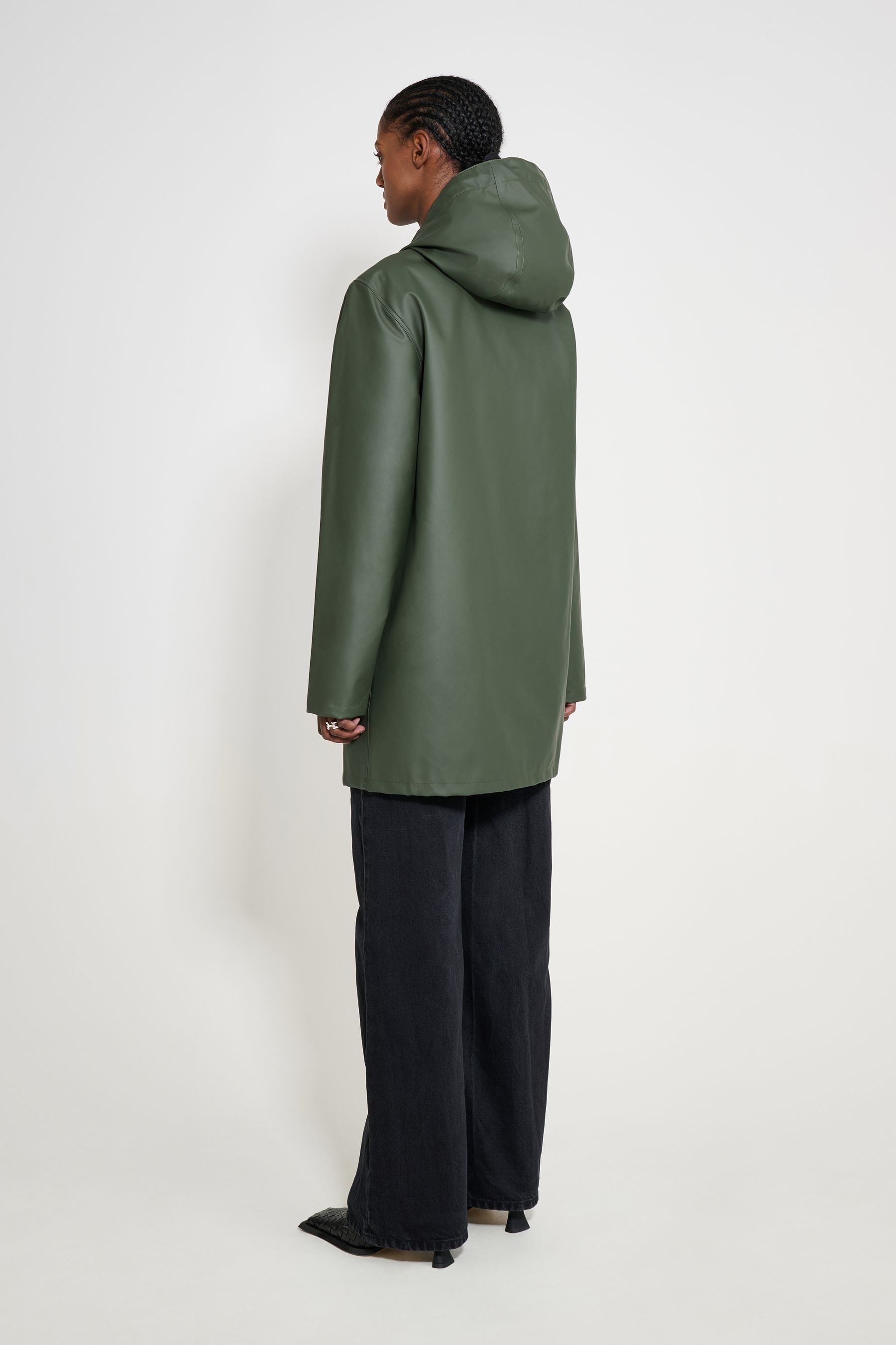 stutterheim stockholm lightweight raincoat green women jackets raincoats