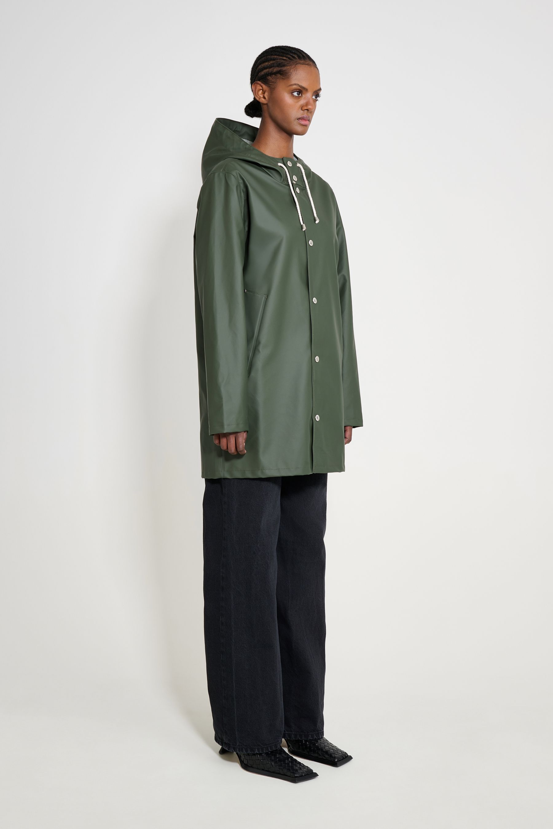 stutterheim stockholm lightweight raincoat green women jackets raincoats