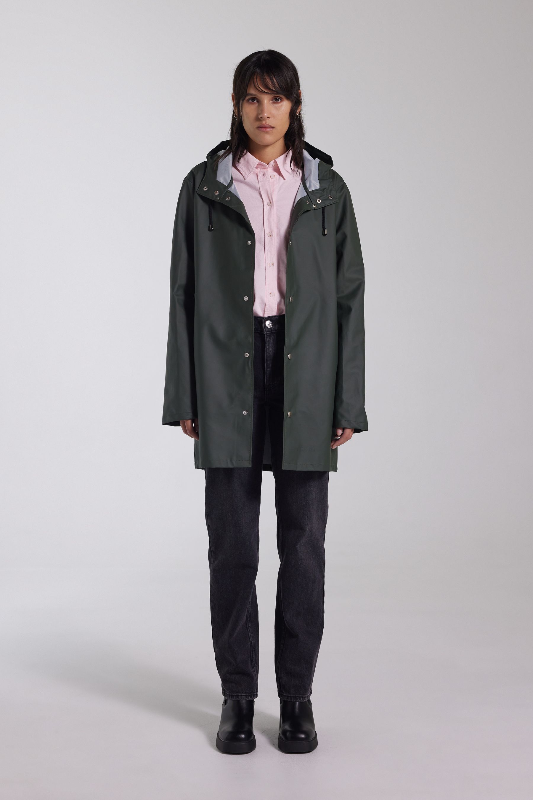 stutterheim stockholm lightweight raincoat green women jackets raincoats