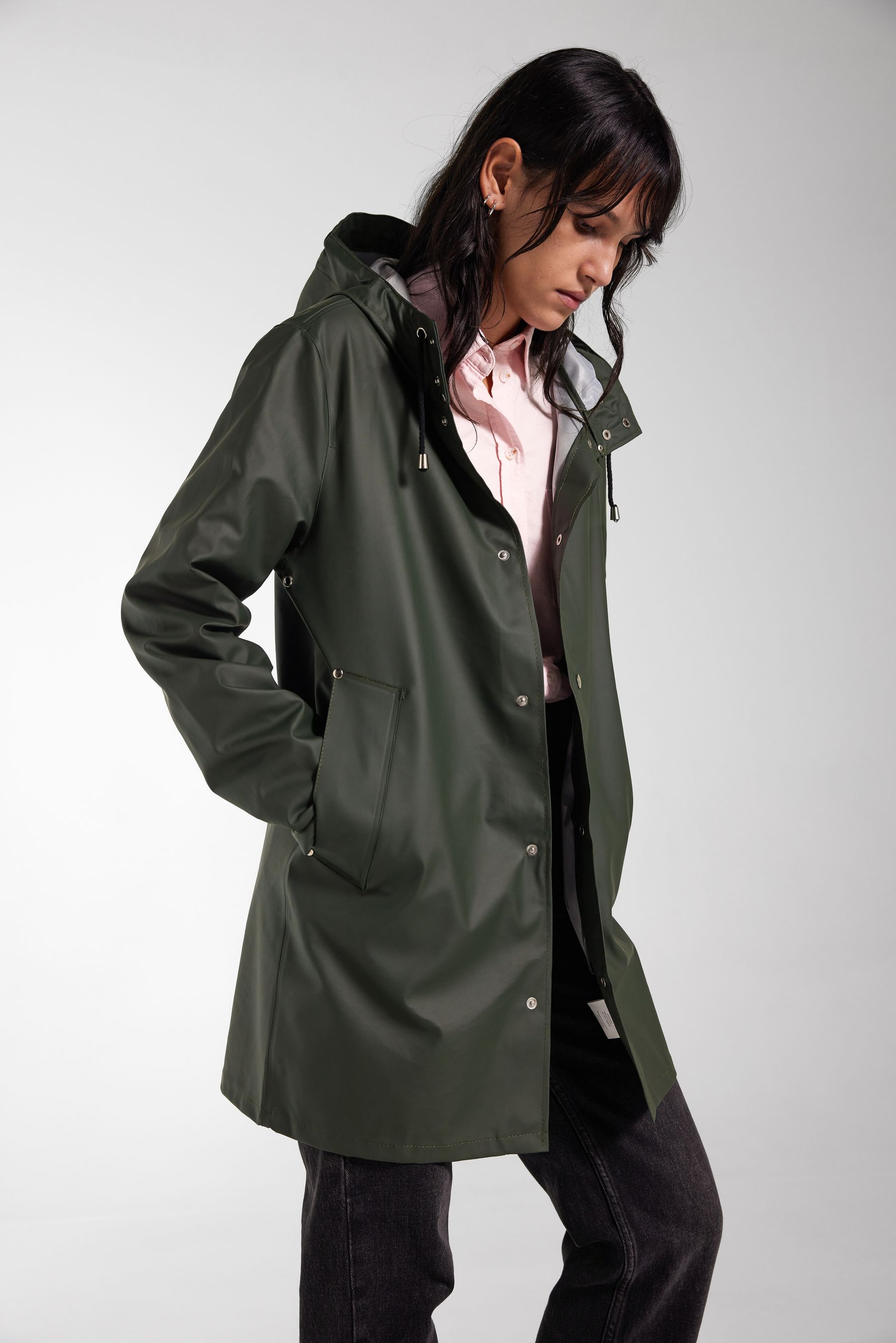 stutterheim stockholm lightweight raincoat green women jackets raincoats