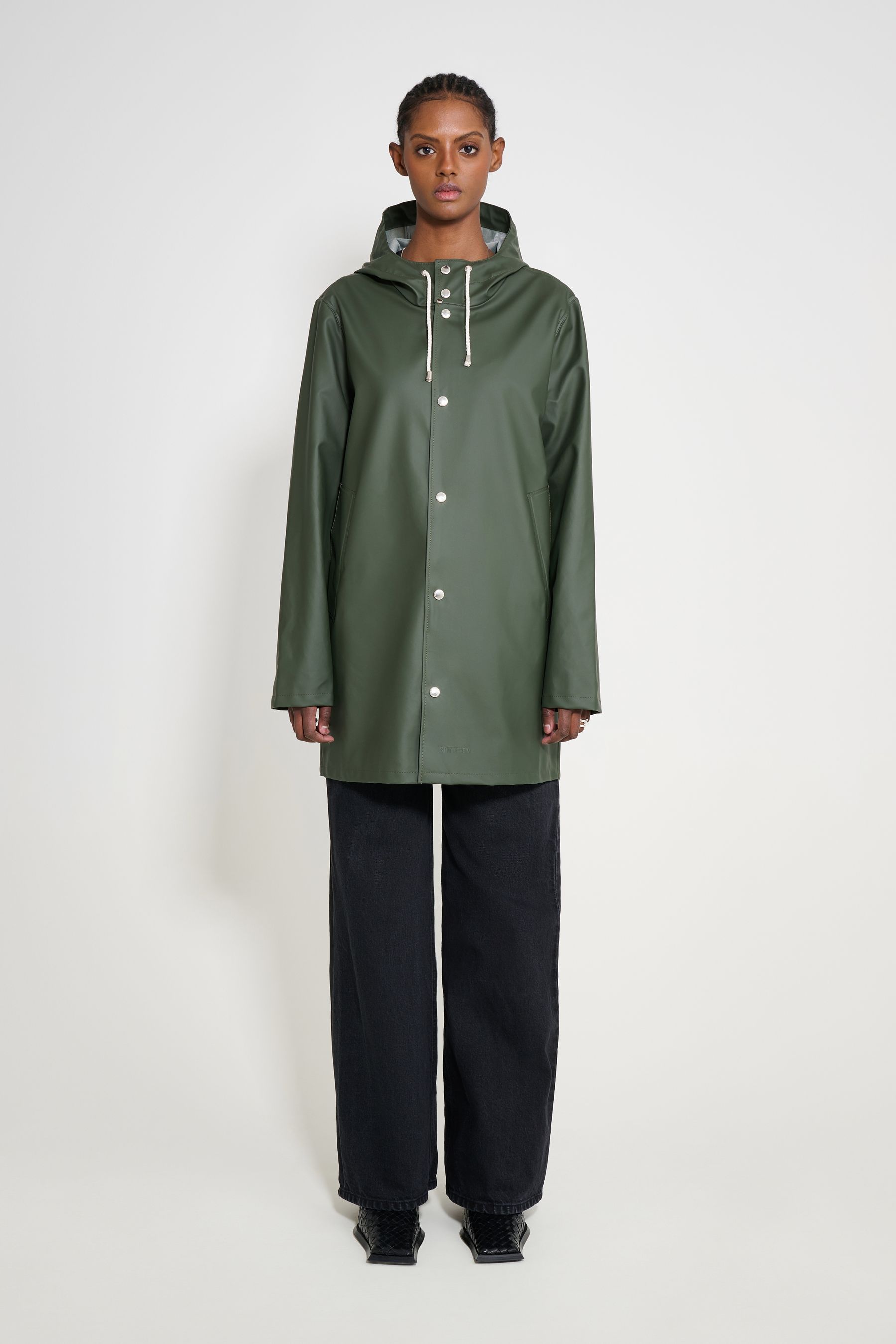 stutterheim stockholm lightweight raincoat green women jackets raincoats