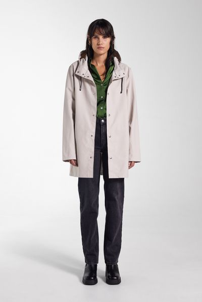 Stockholm Lightweight Raincoat Light Sand | STUTTERHEIM US