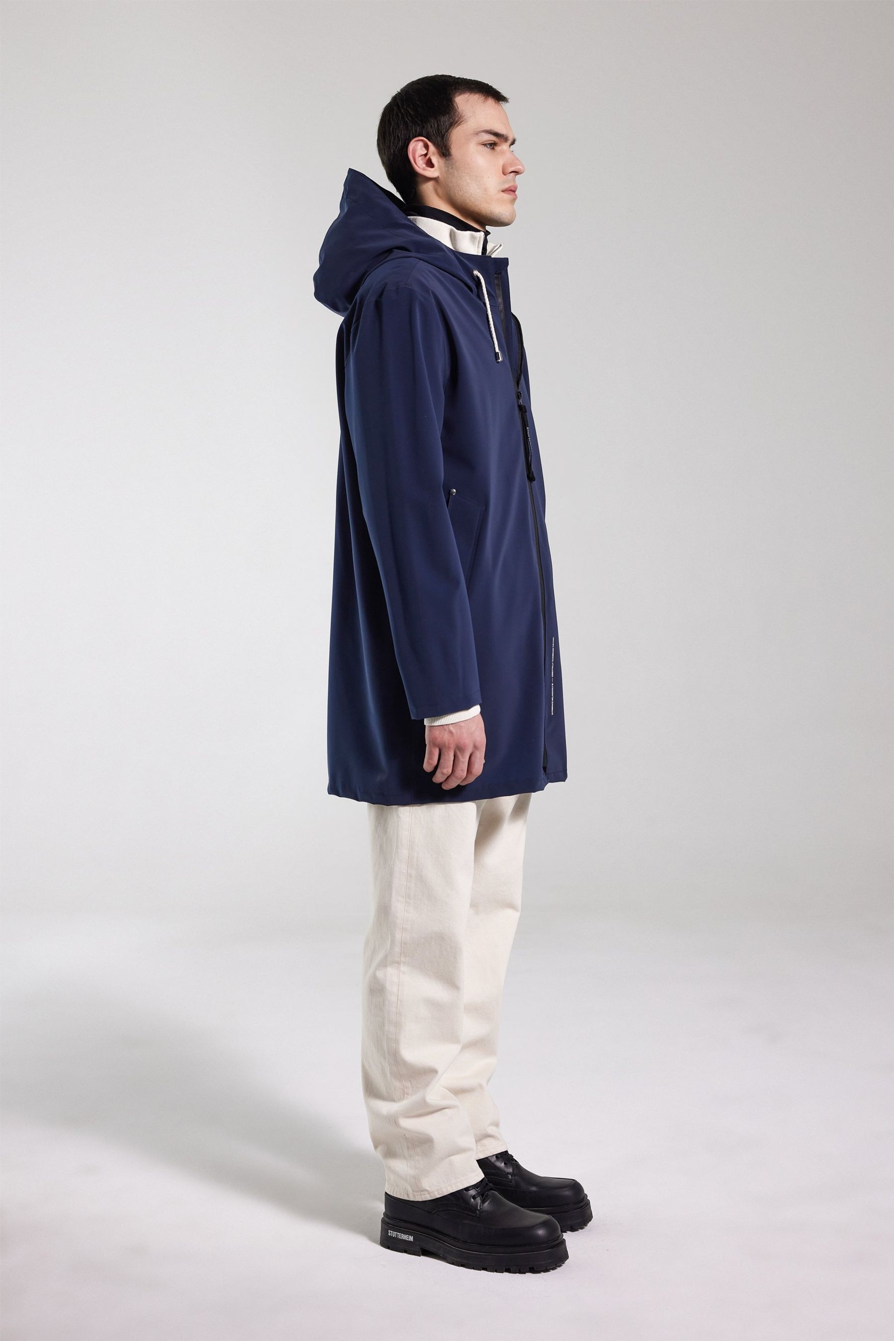 stutterheim stockholm lightweight zip matte raincoat navy men jackets raincoats
