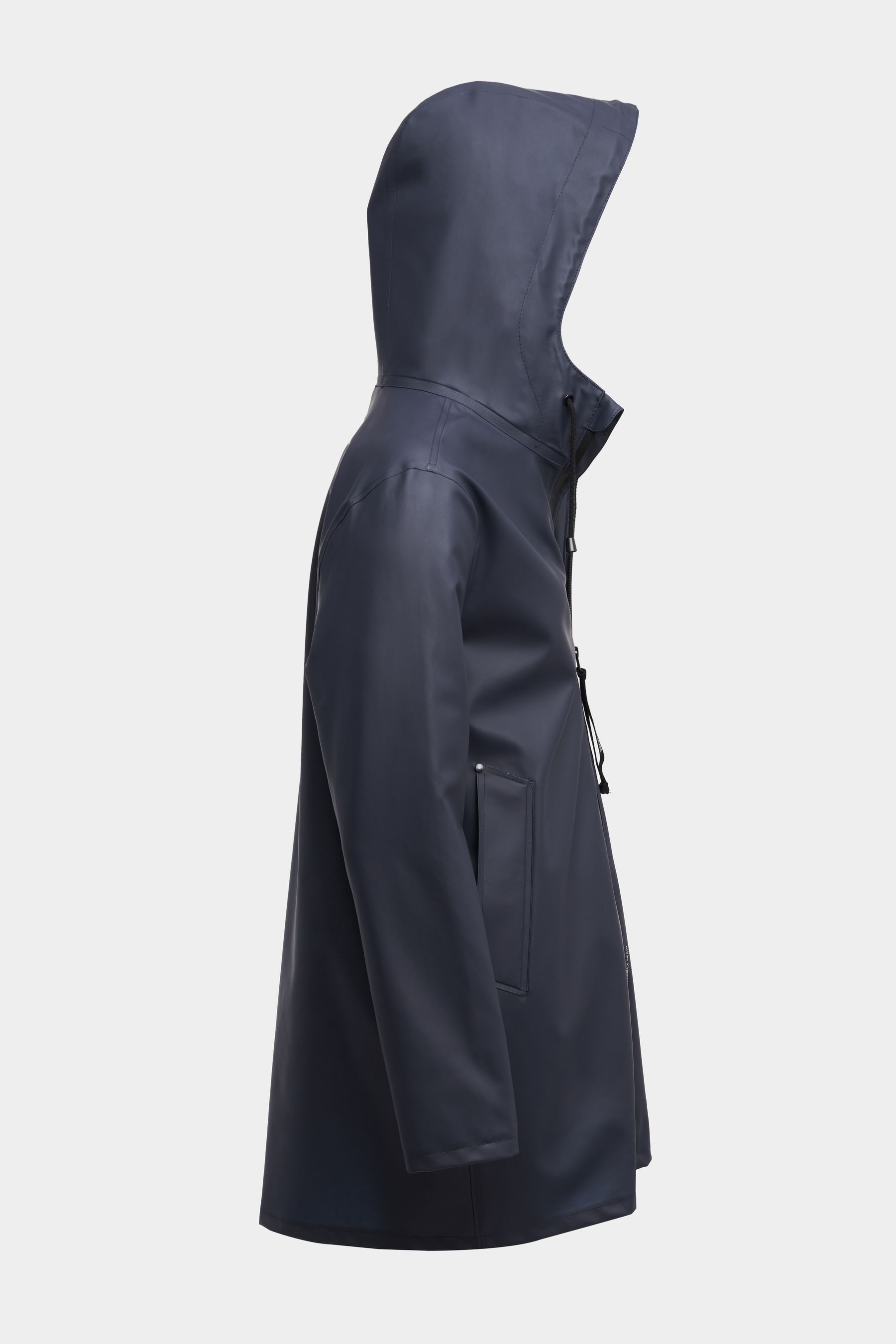 stutterheim stockholm lightweight zip raincoat navy men jackets raincoats