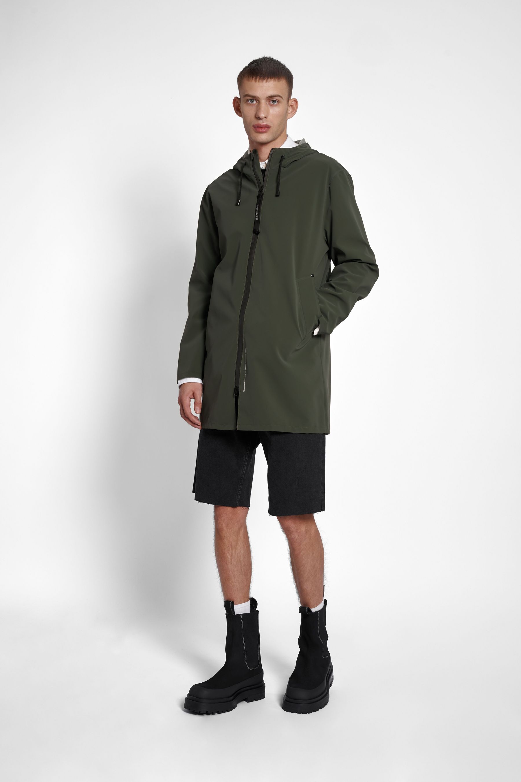 stutterheim stockholm lightweight matte zip raincoat green men jackets raincoats