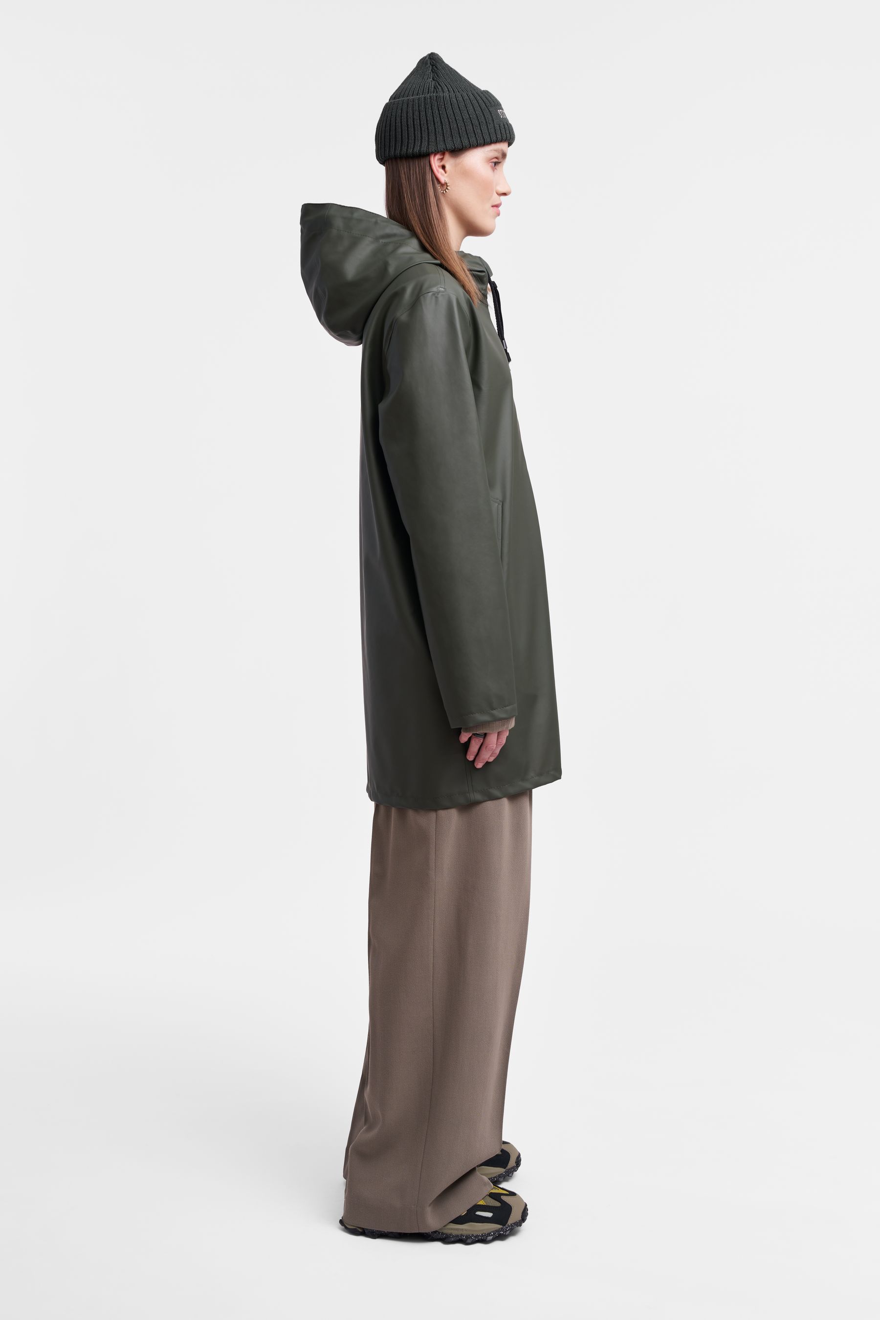 stutterheim stockholm lightweight zip raincoat green women jackets raincoats