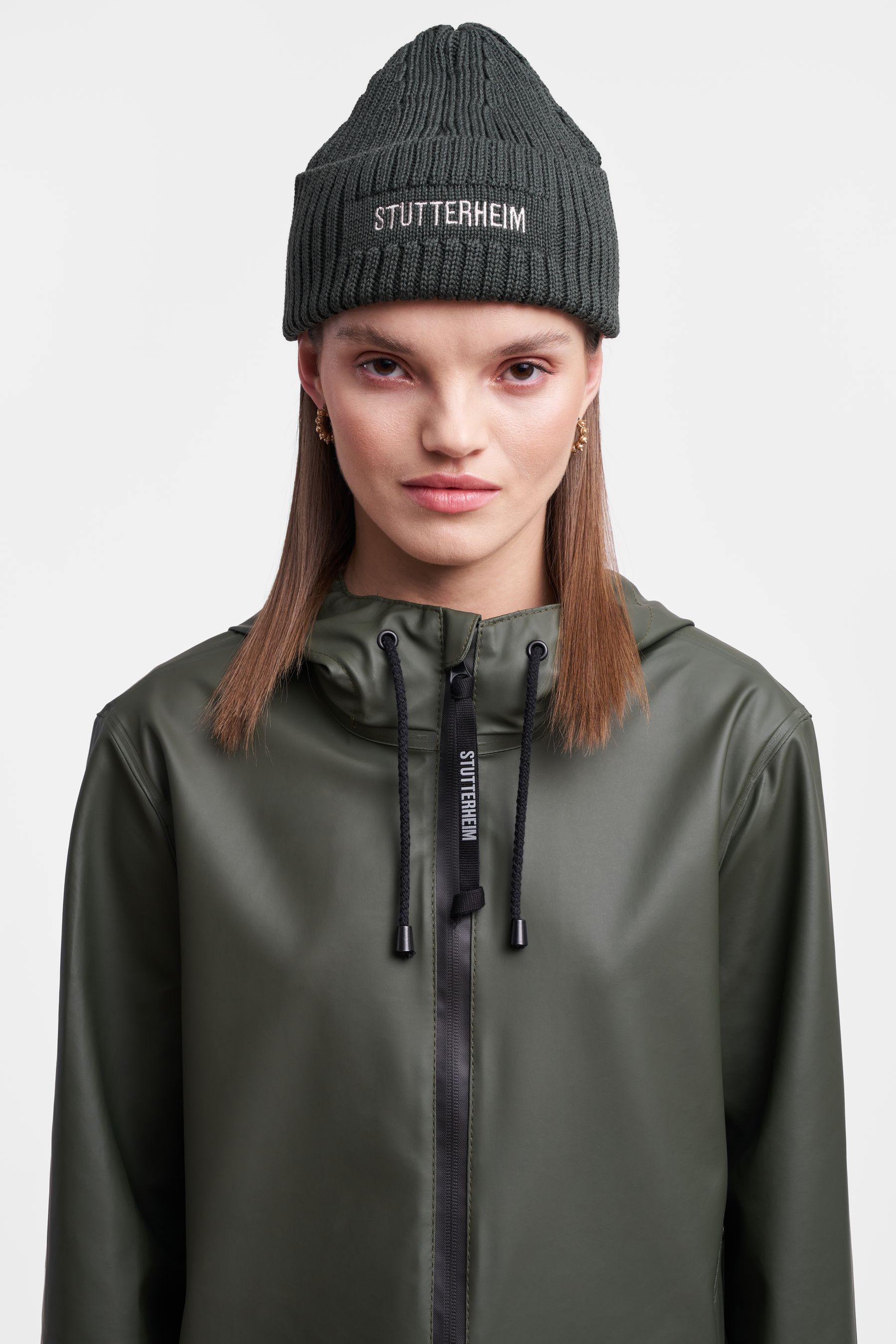 stutterheim stockholm lightweight zip raincoat green women jackets raincoats