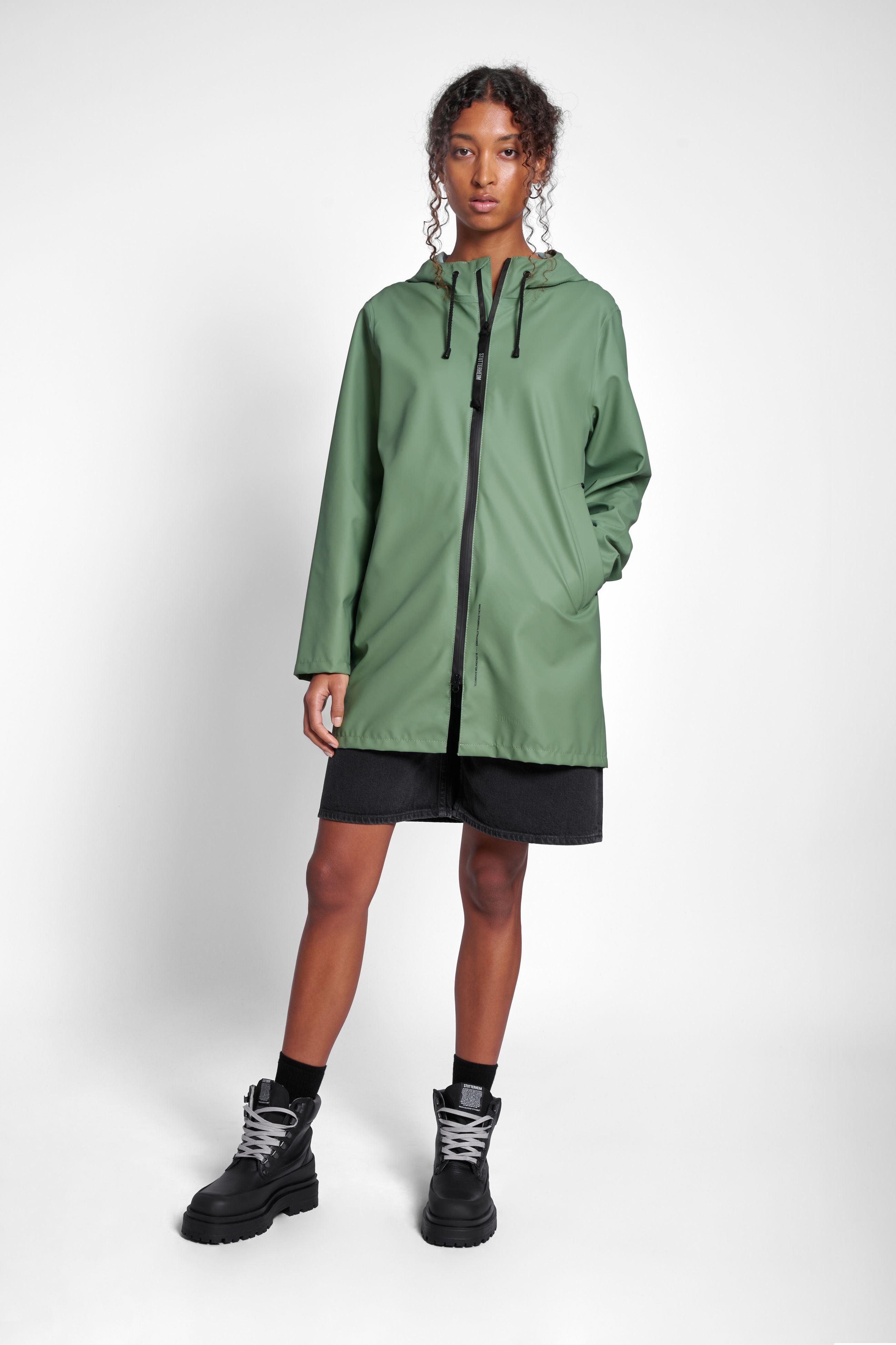stutterheim stockholm lightweight zip raincoat loden green women jackets raincoats