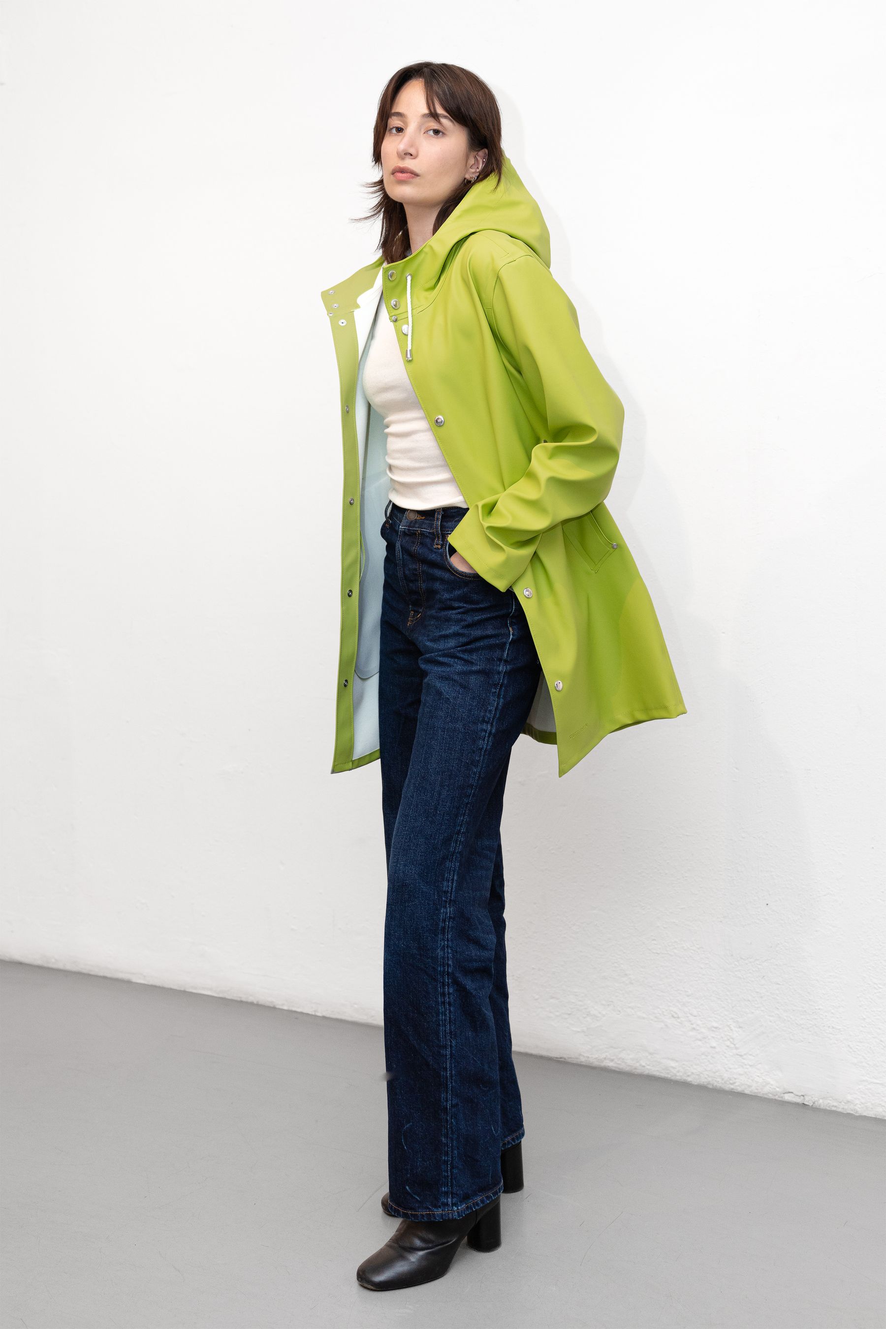 stutterheim stockholm raincoat lima bean green women jackets