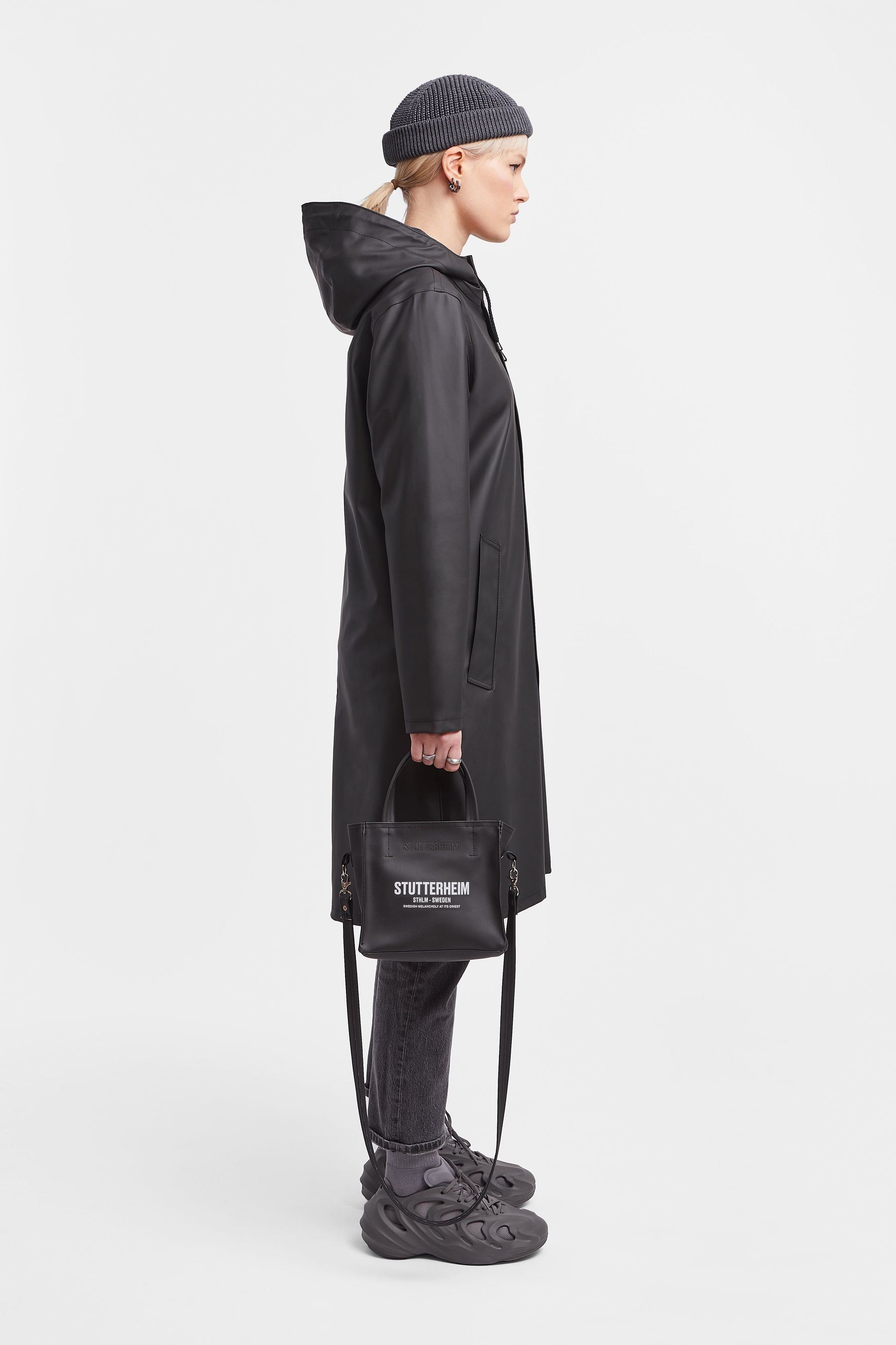 stutterheim stockholm long raincoat black men jackets raincoats