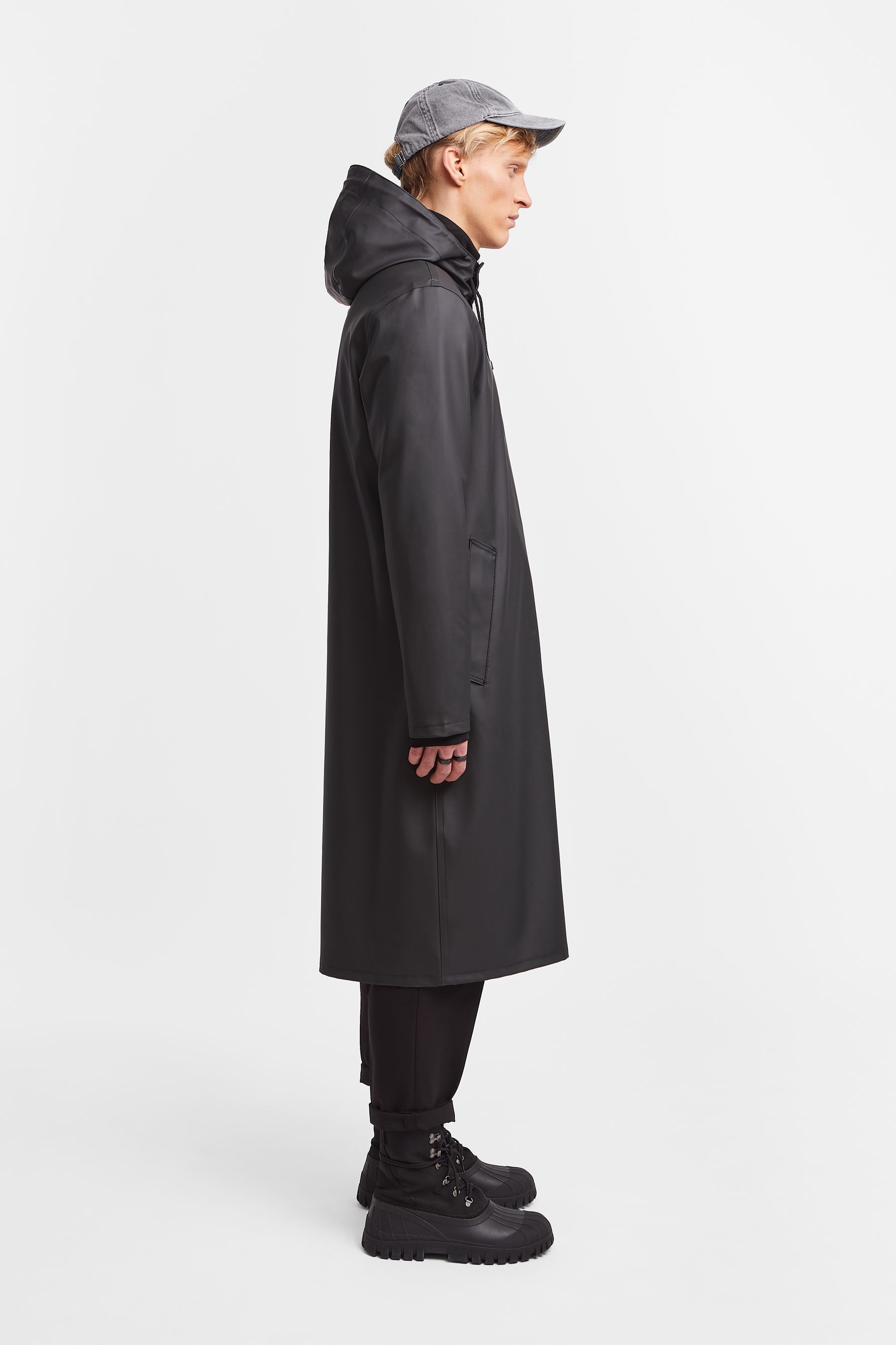 stutterheim stockholm long raincoat black men jackets raincoats