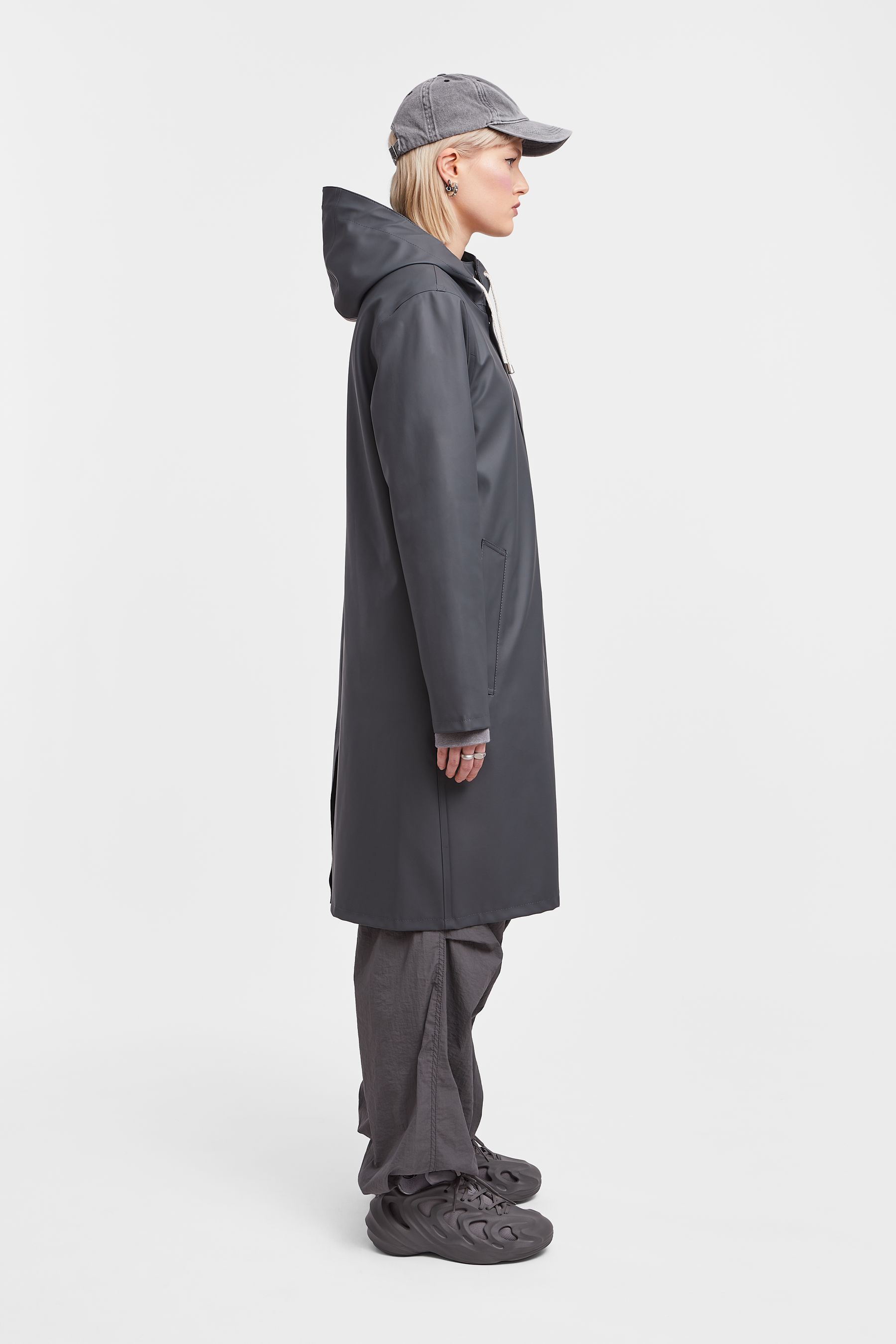 stutterheim stockholm long raincoat charcoal men jackets raincoats