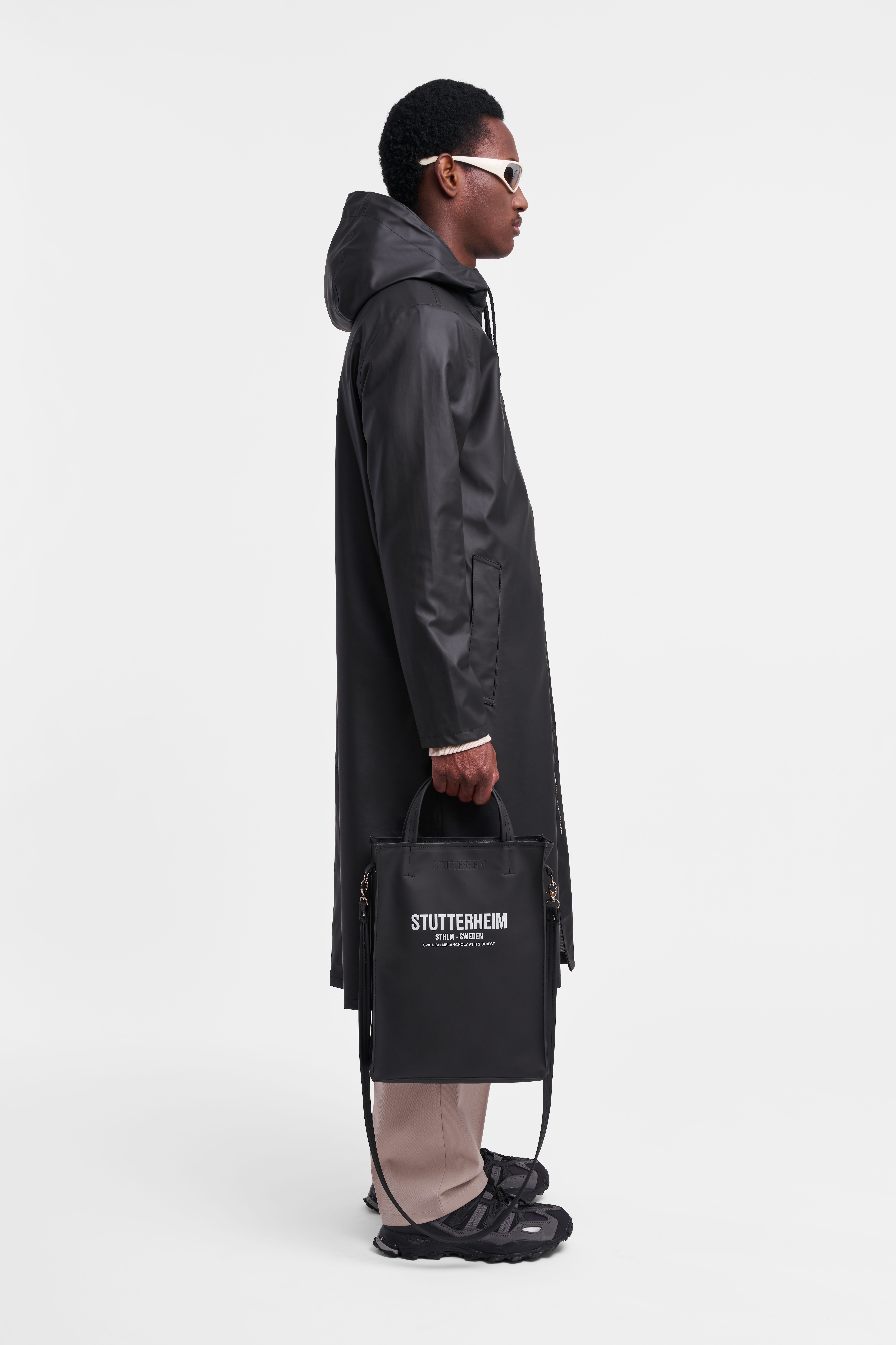 Stockholm Long Lightweight Zip Raincoat Black | STUTTERHEIM US