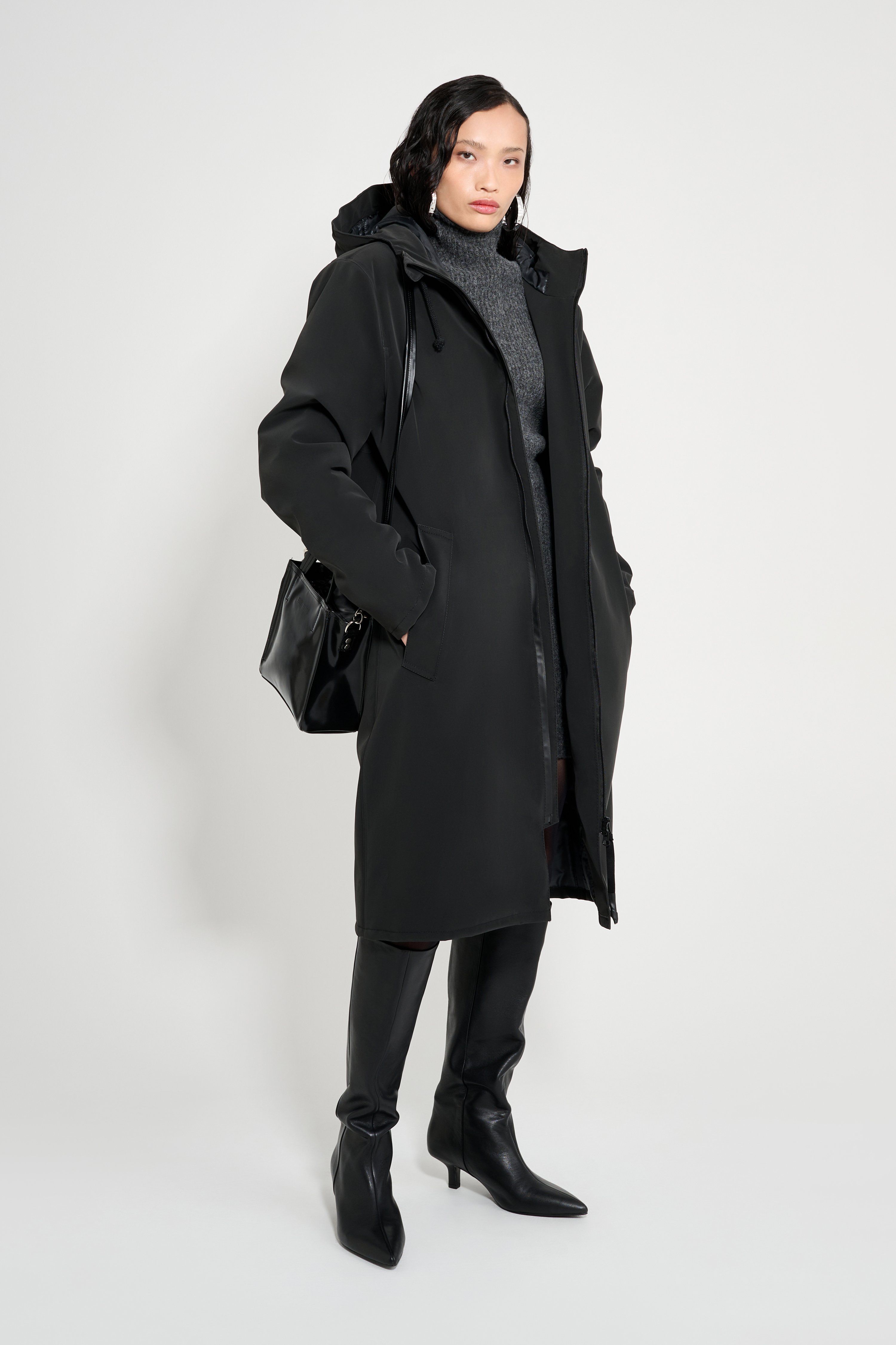 Stockholm Long Matte Winter Coat Black | STUTTERHEIM US