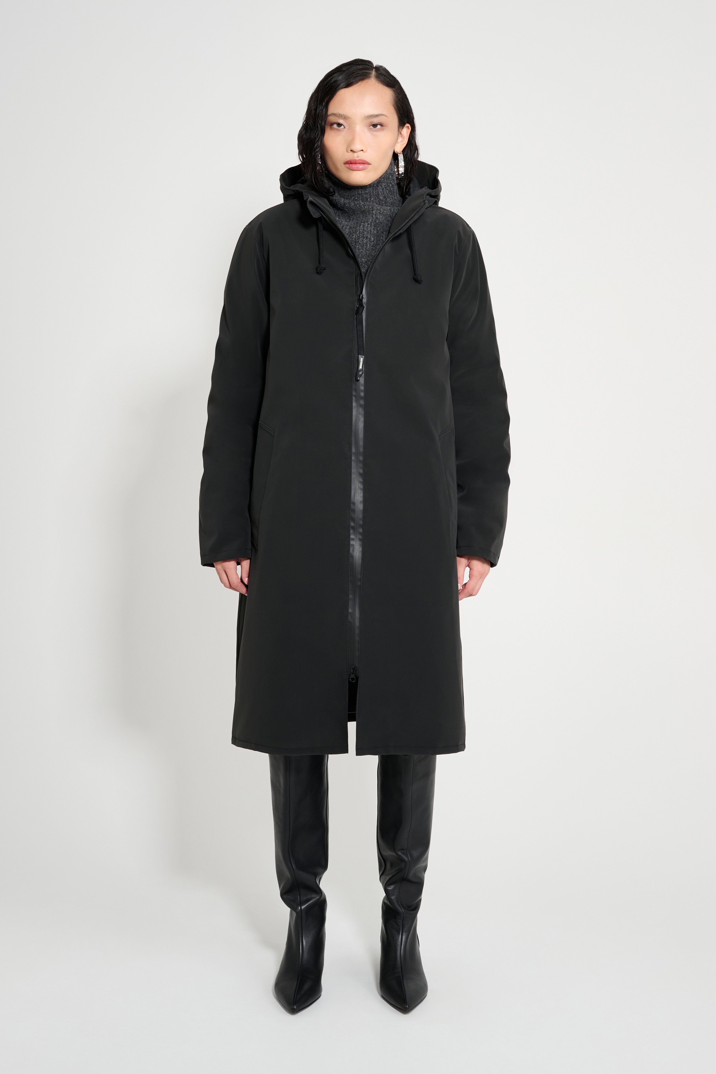 Stockholm Long Matte Winter Coat Black | STUTTERHEIM US