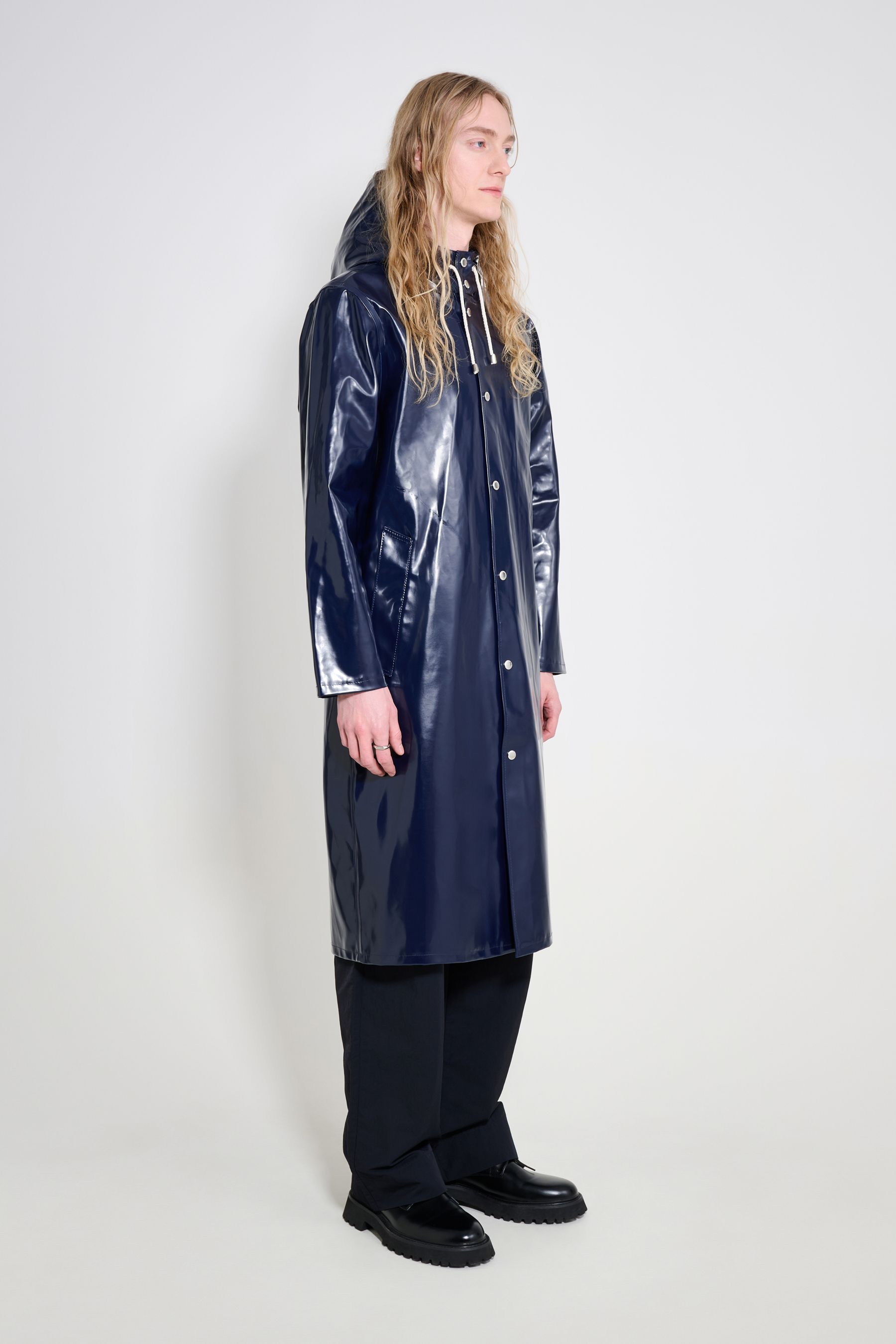 stutterheim stockholm long opal raincoat navy men jackets raincoats