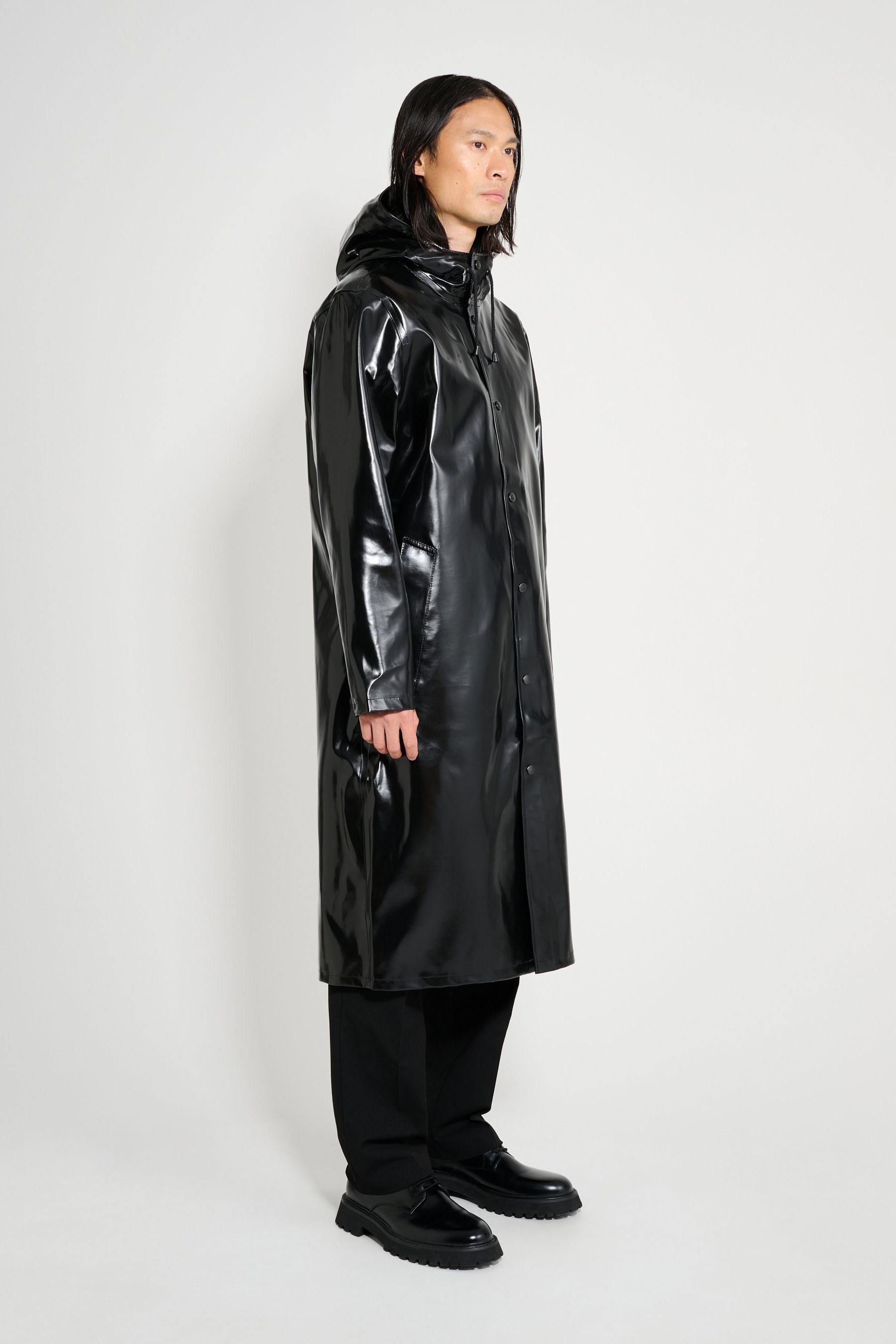 stutterheim stockholm long opal raincoat black men jackets raincoats