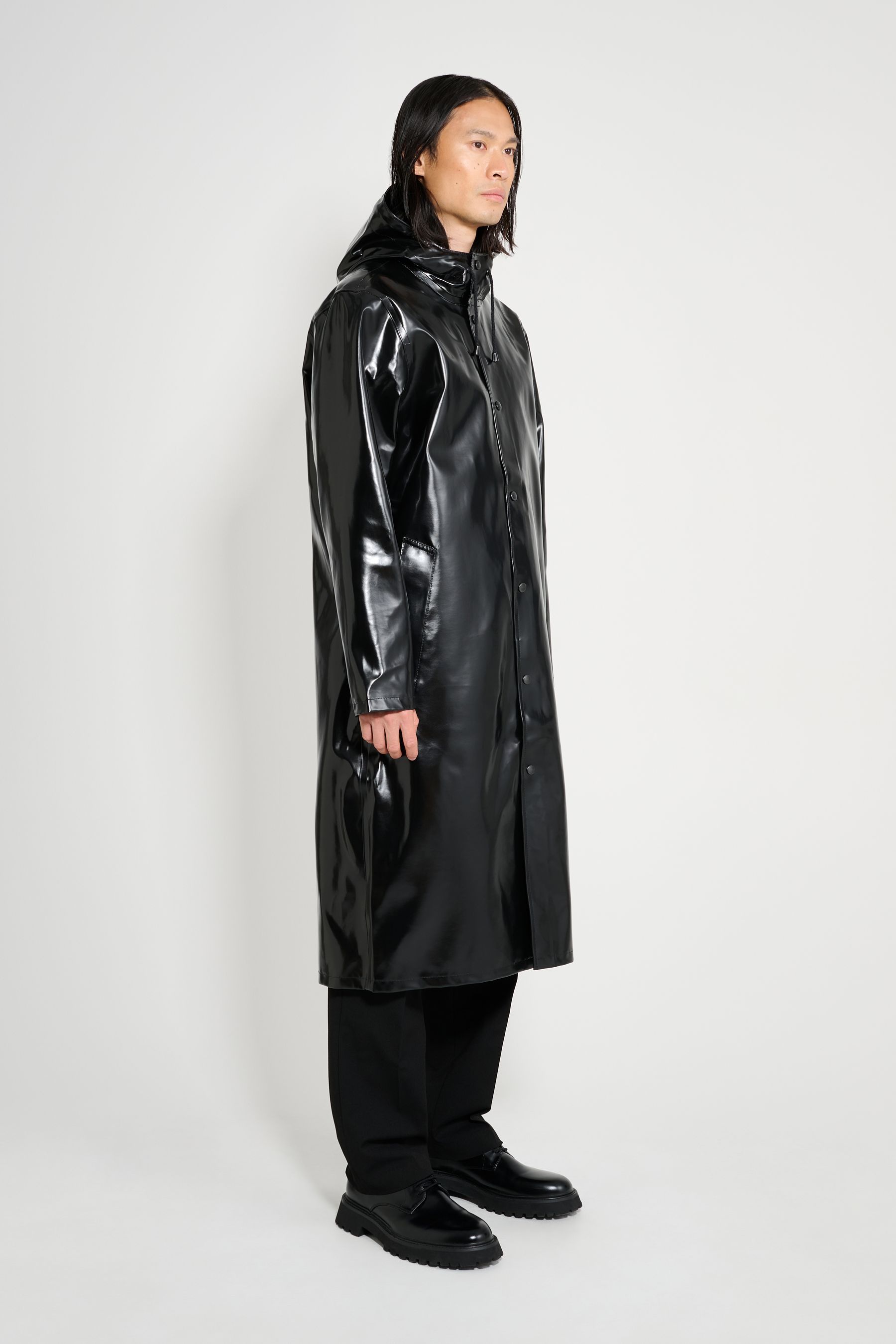 stutterheim stockholm long opal raincoat black men jackets raincoats
