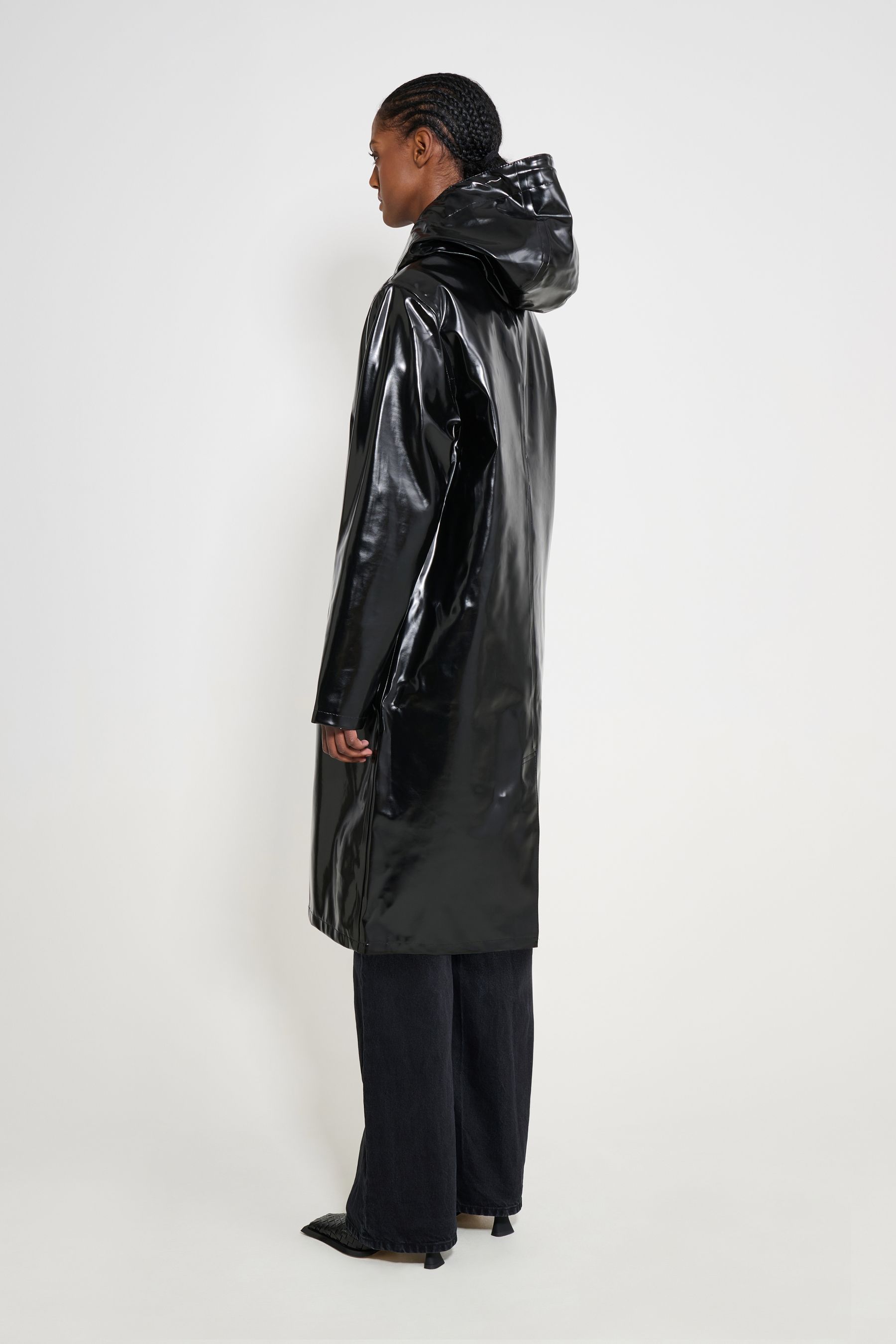 stutterheim stockholm long opal raincoat black women jackets raincoats