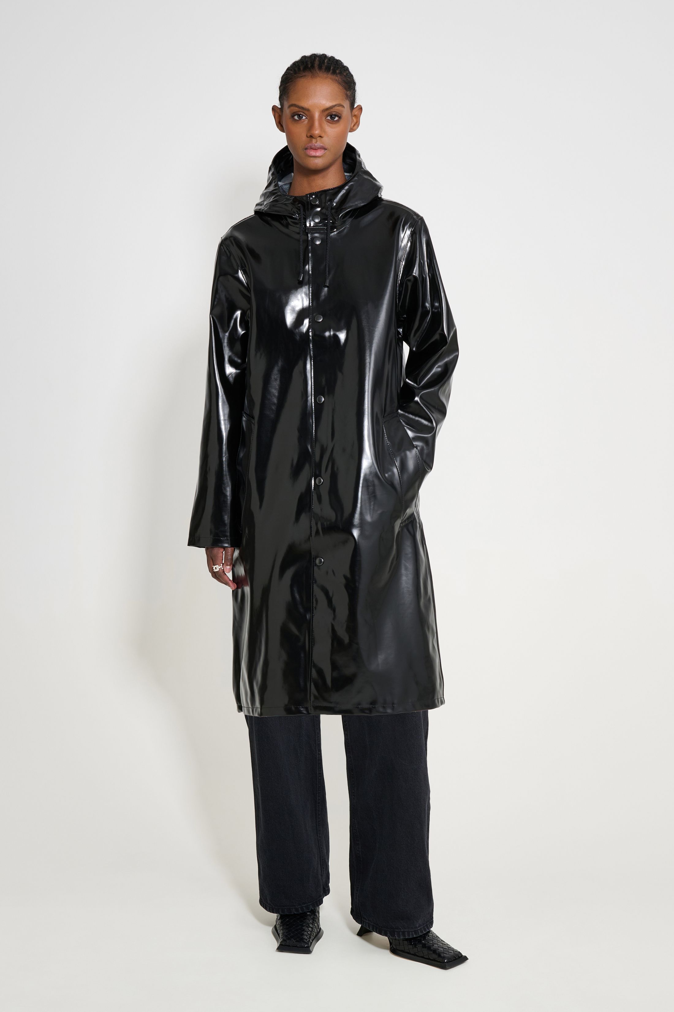 stutterheim stockholm long opal raincoat black women jackets raincoats