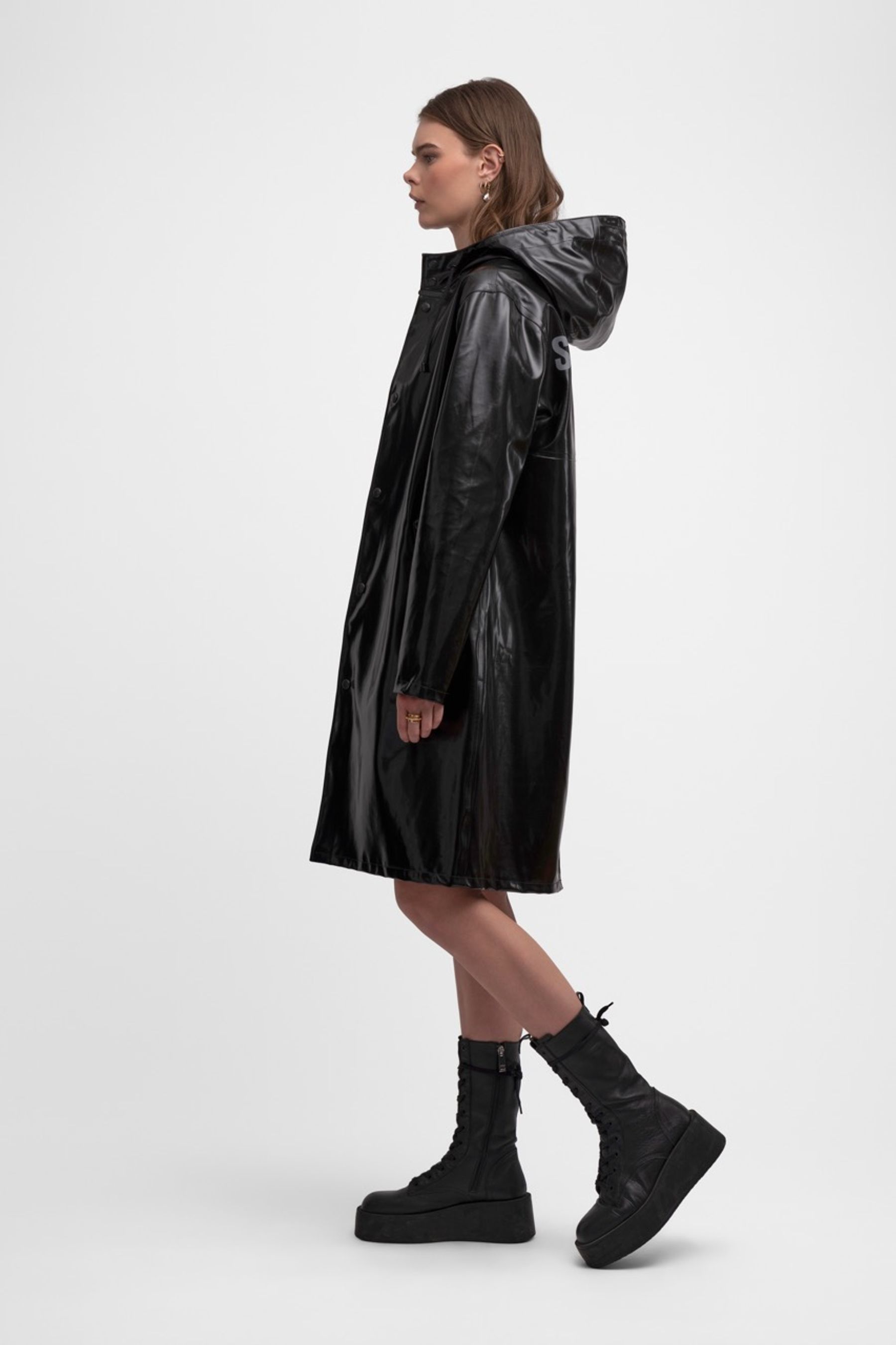 stutterheim stockholm long opal raincoat black women jackets raincoats