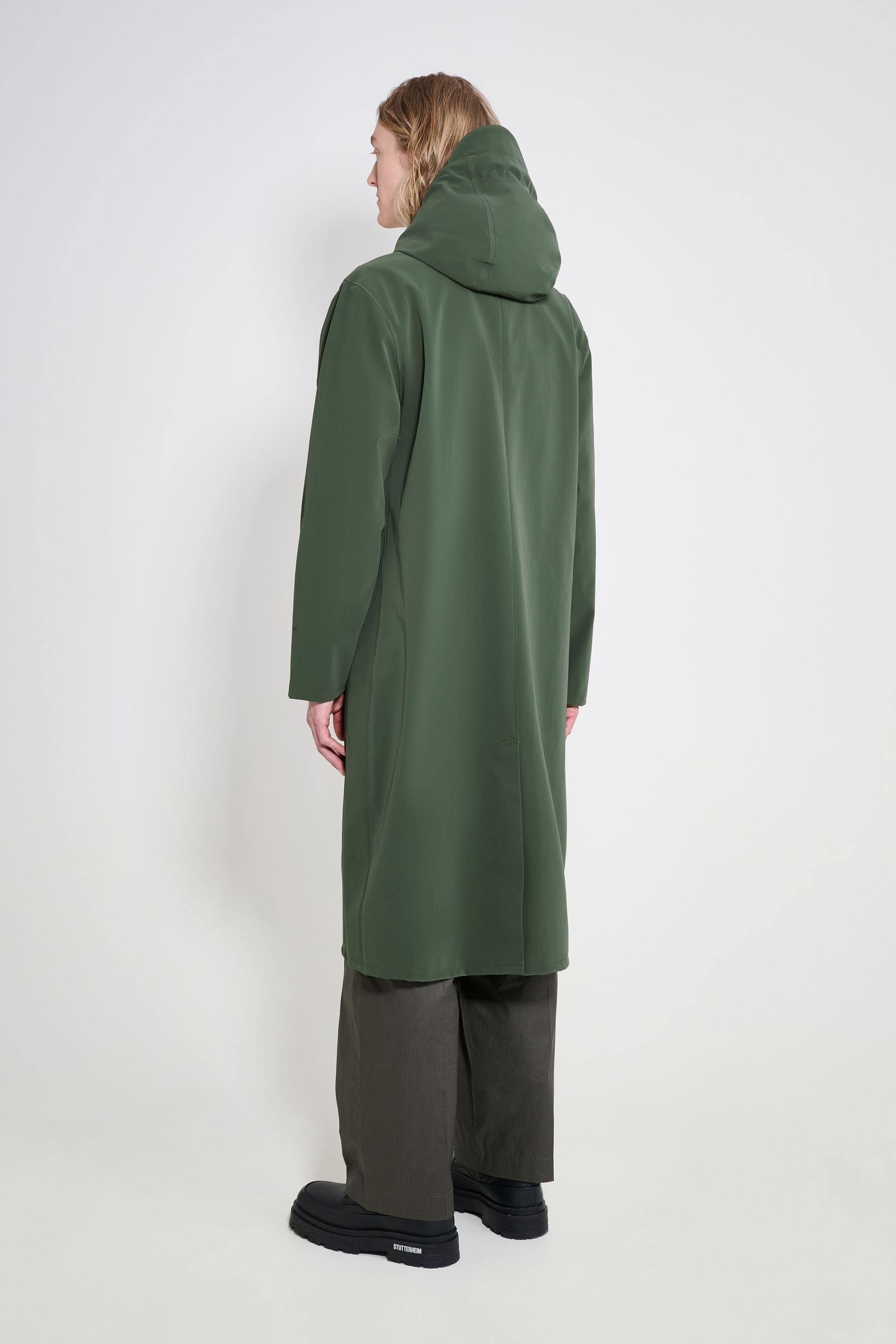 stutterheim stockholm long patch raincoat green men jackets long-raincoats