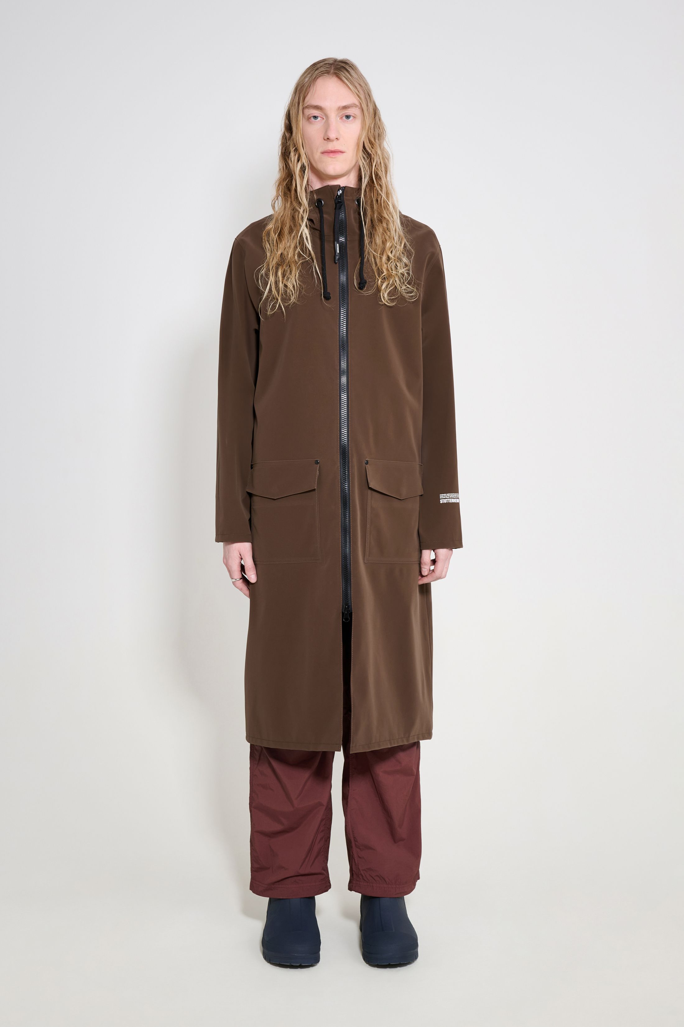 stutterheim stockholm long patch raincoat dark brown men jackets long-raincoats