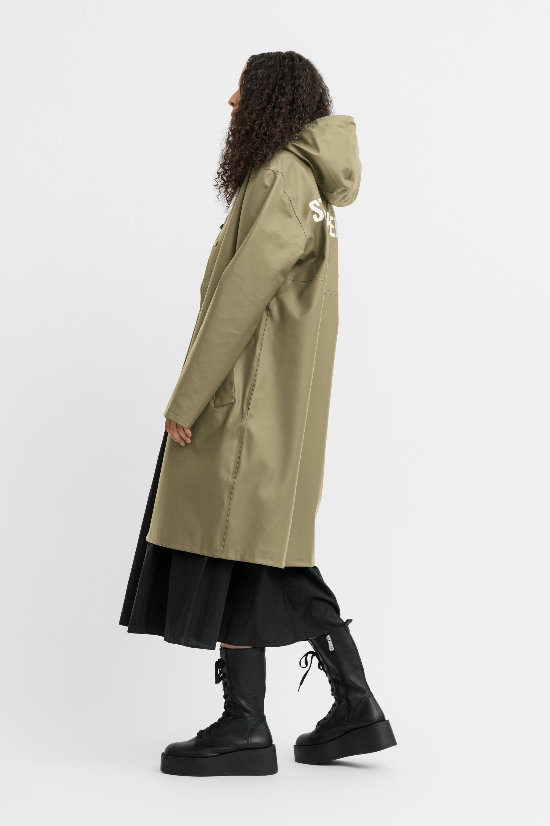 stutterheim stockholm long print raincoat aloe men jackets raincoats